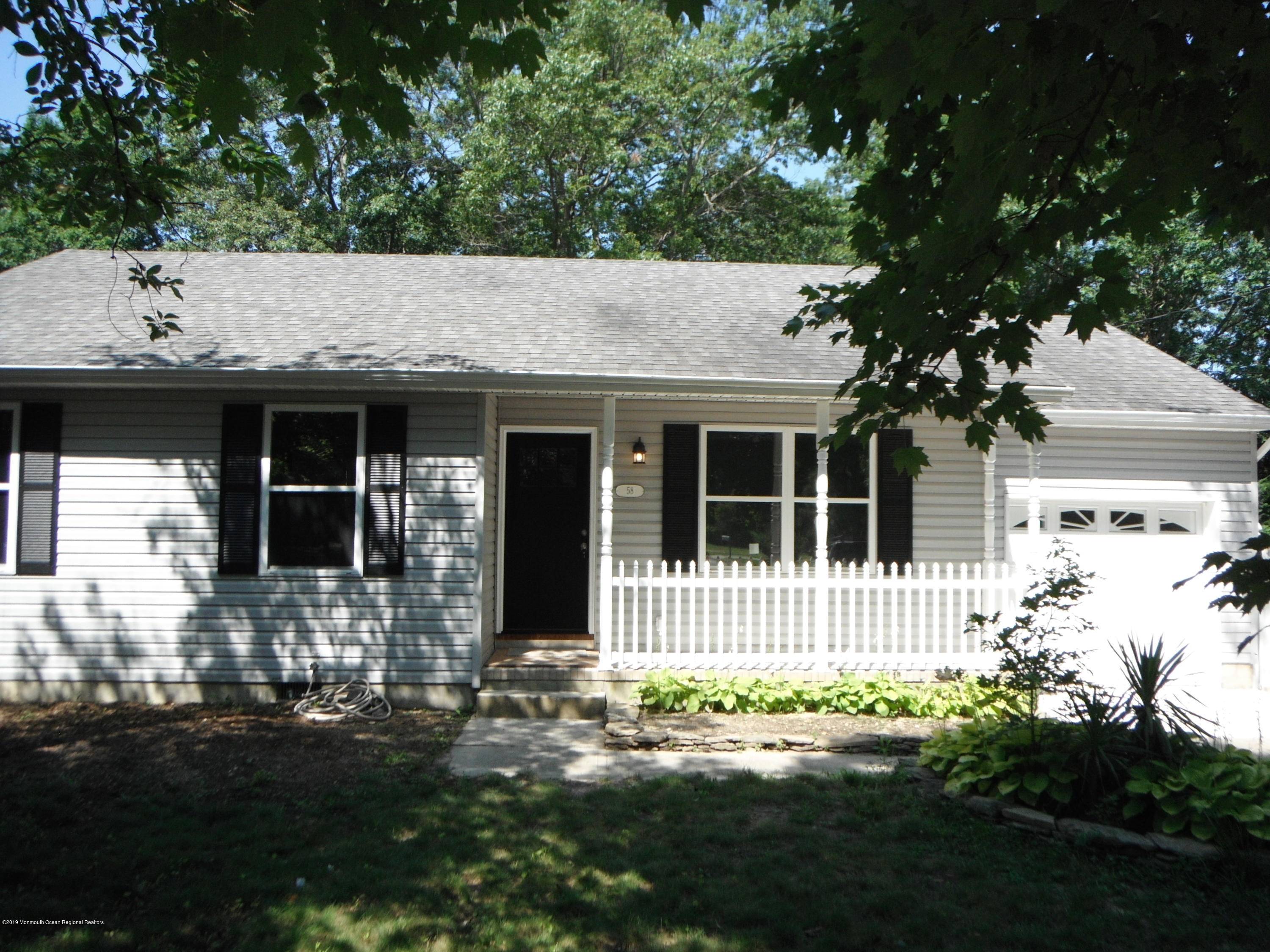 Manahawkin, NJ 08050,58 Mermaid Drive