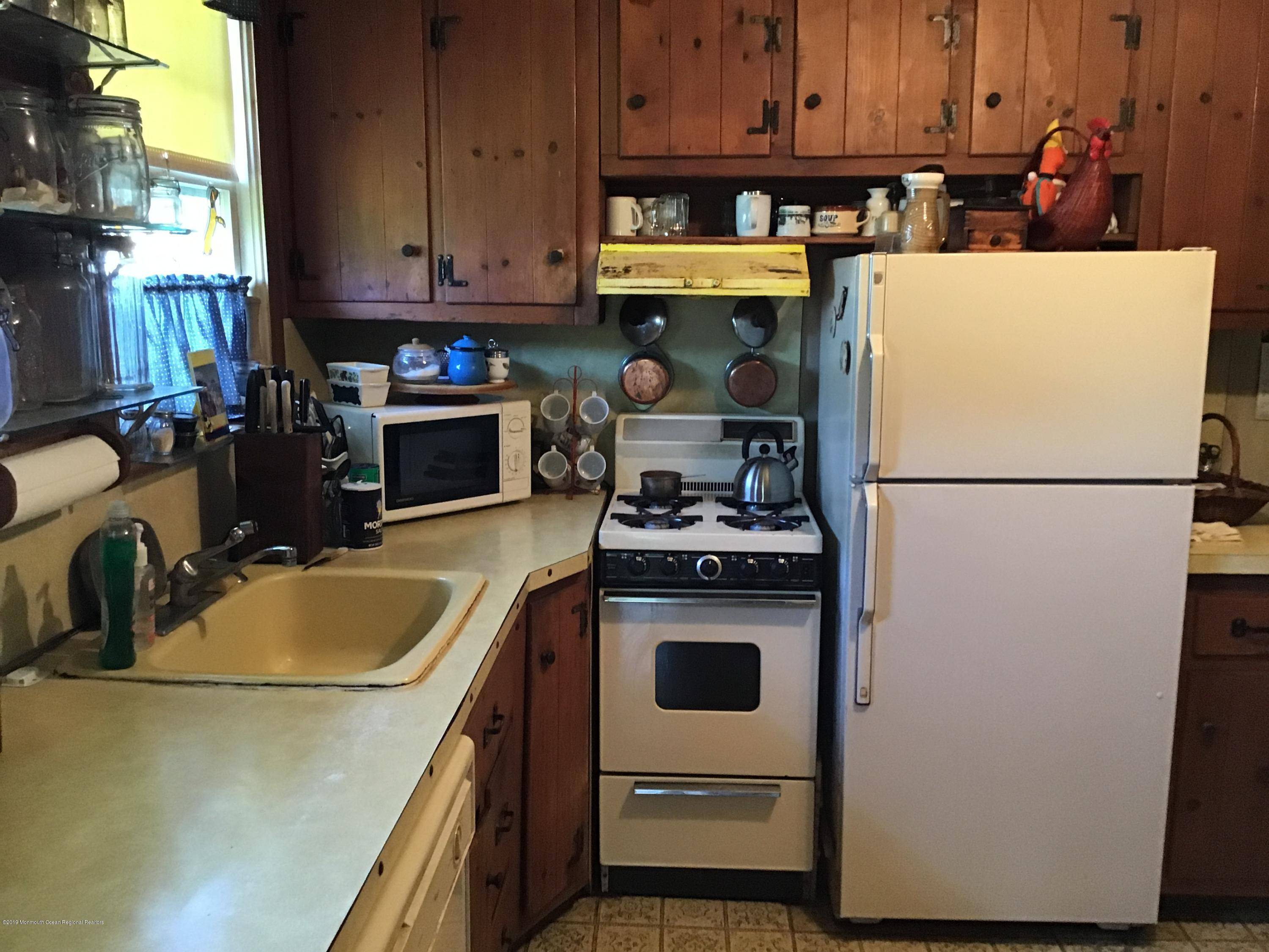 Sea Girt, NJ 08750,209 Chicago Boulevard