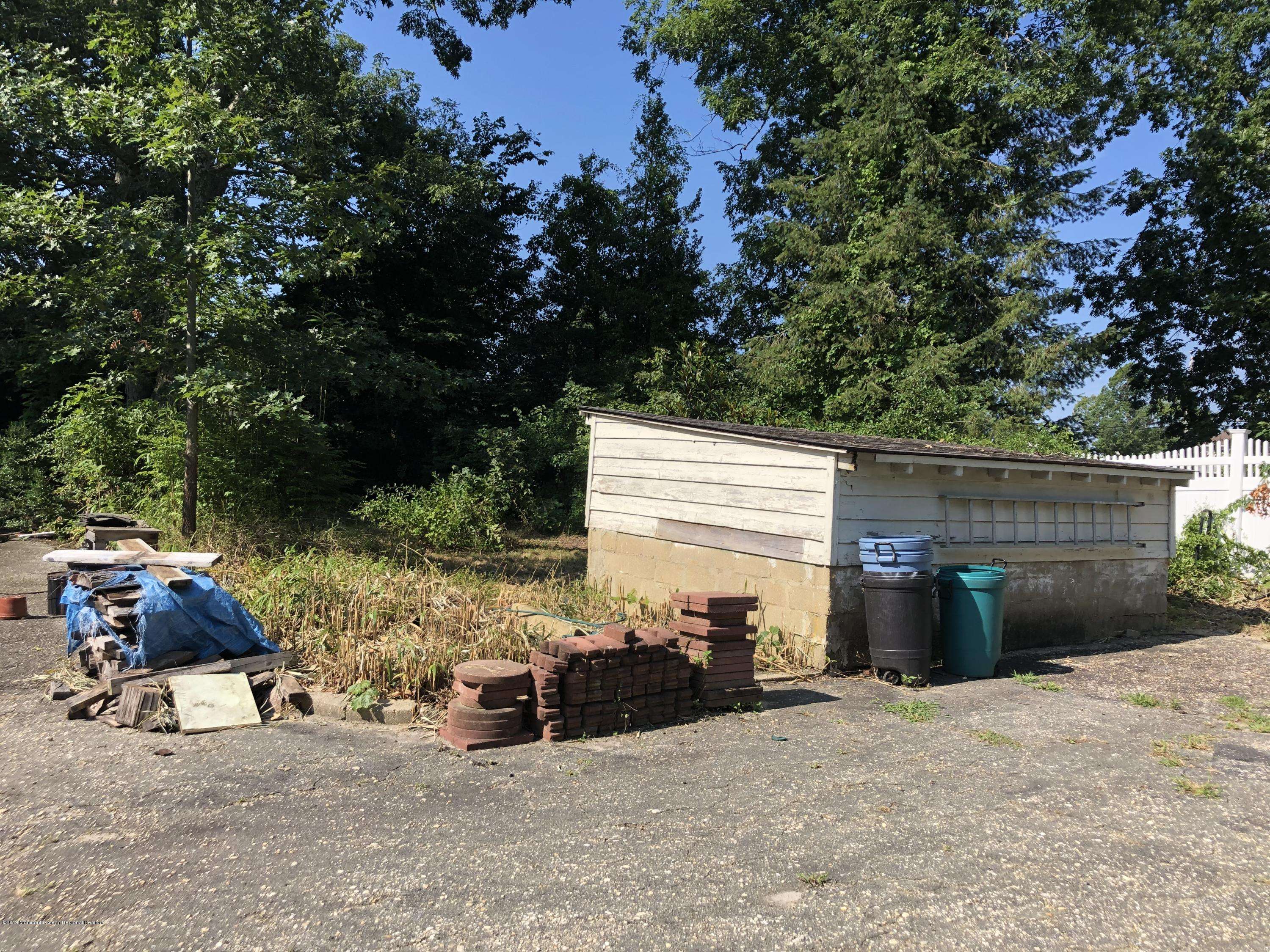 Toms River, NJ 08753,514 Gilford Avenue