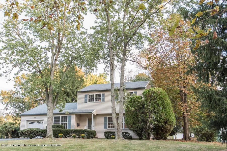 Manalapan, NJ 07726,14 Juniper Avenue