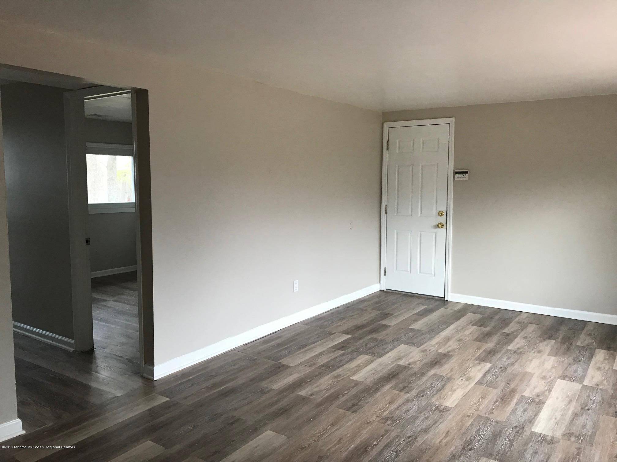 Jackson, NJ 08527,17 Louisiana Parkway