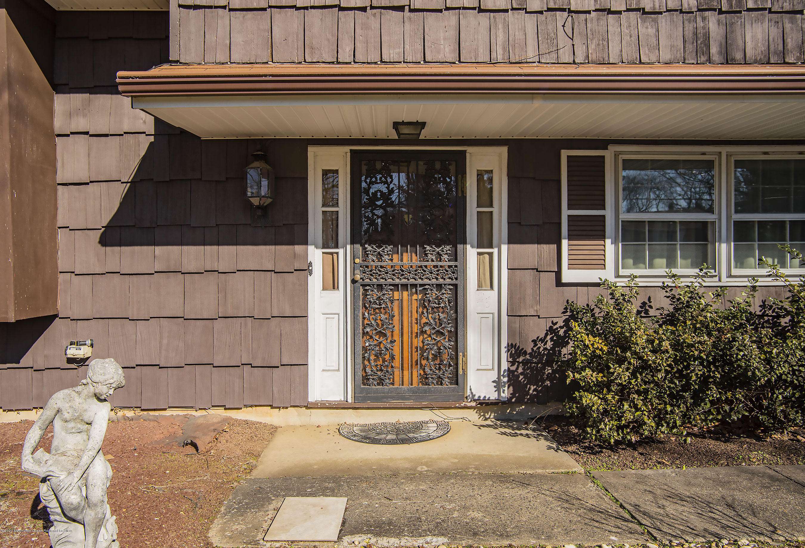 Morganville, NJ 07751,418 Union Hill Road