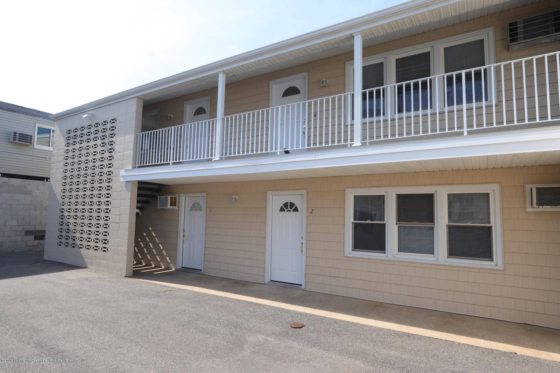 Lavallette, NJ 08735,1804 Grand Central Avenue #4