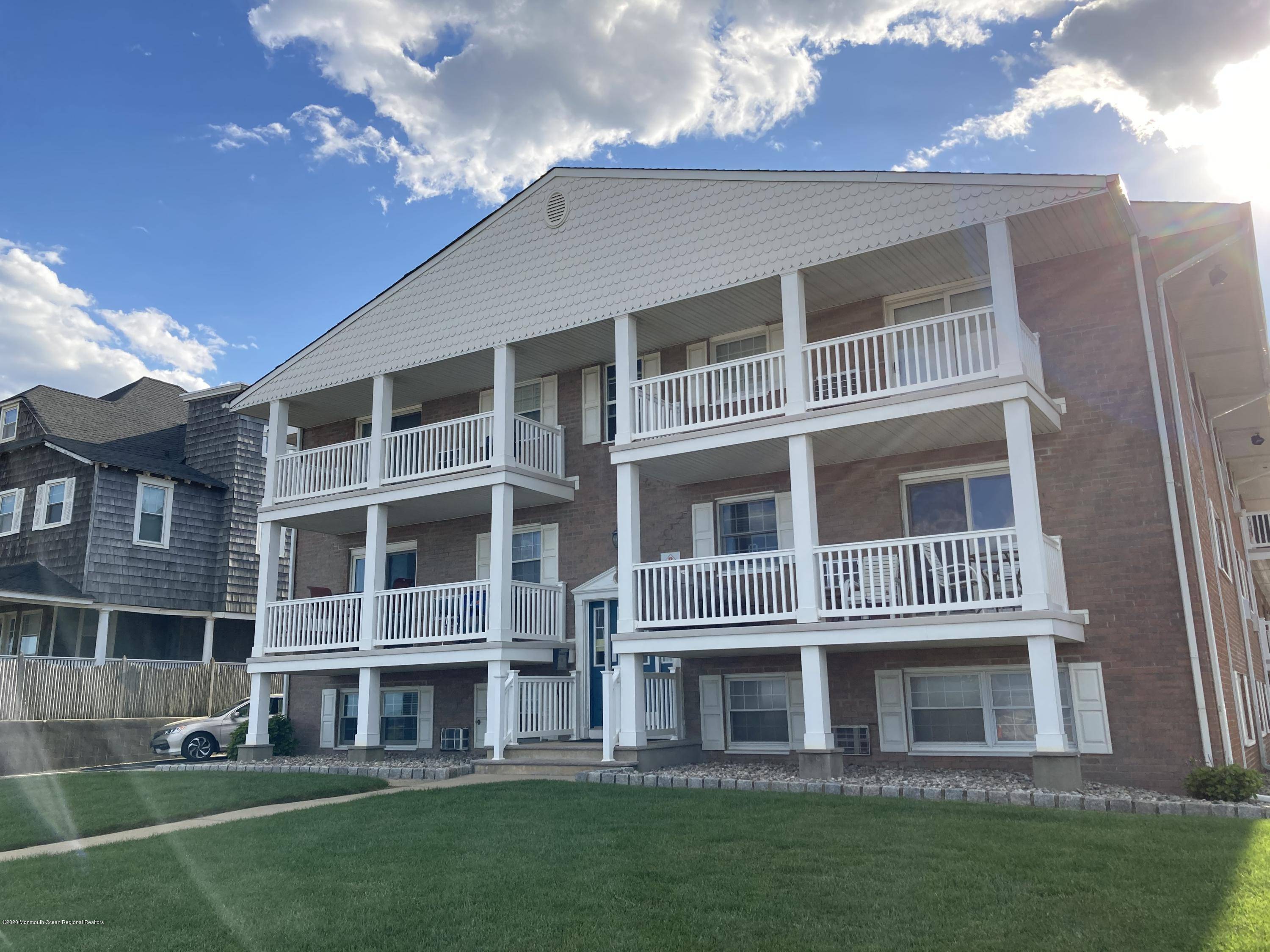 Avon-by-the-sea, NJ 07717,521 Ocean Avenue #2