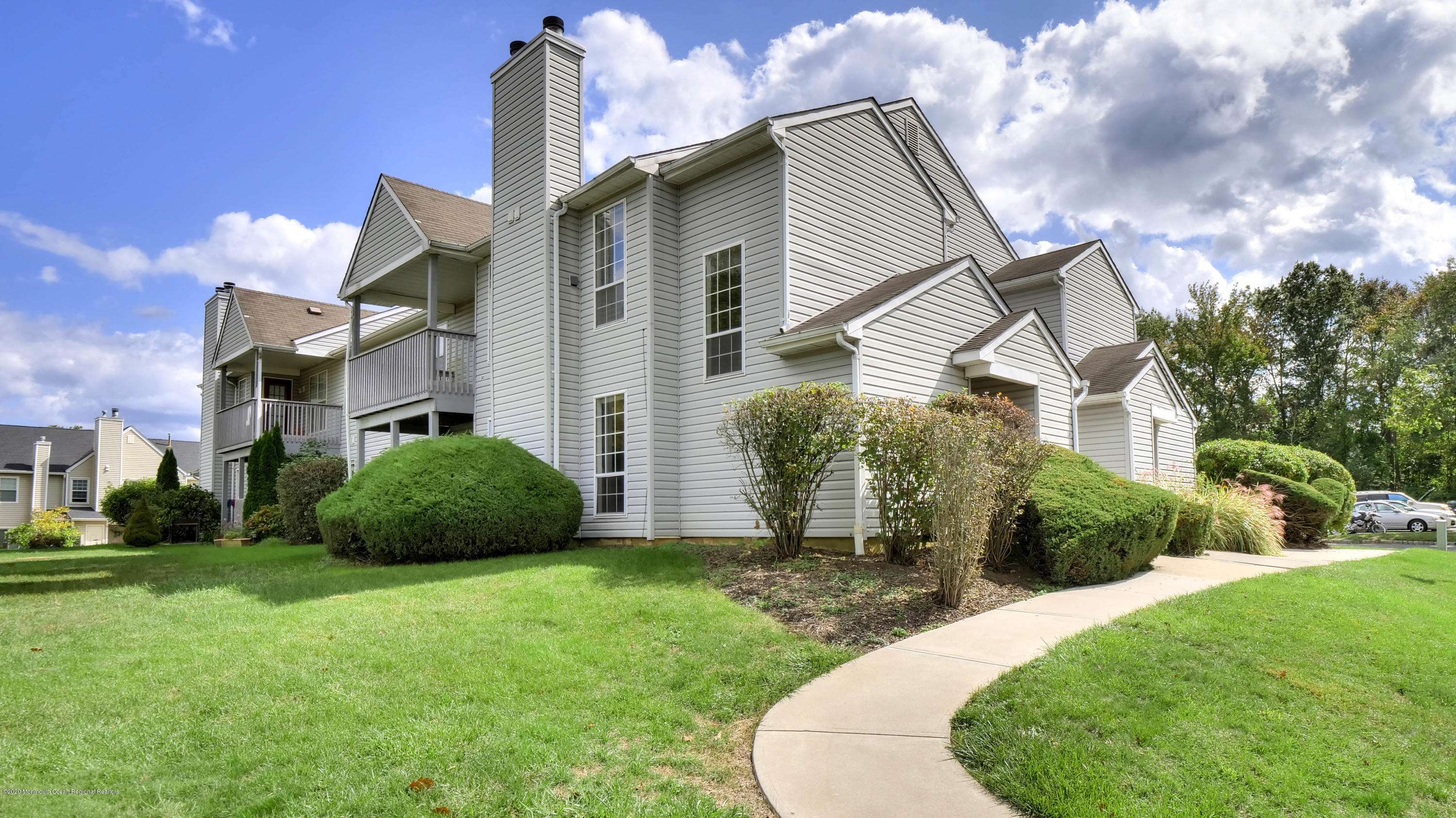 Morganville, NJ 07751,339 Yorkshire Place