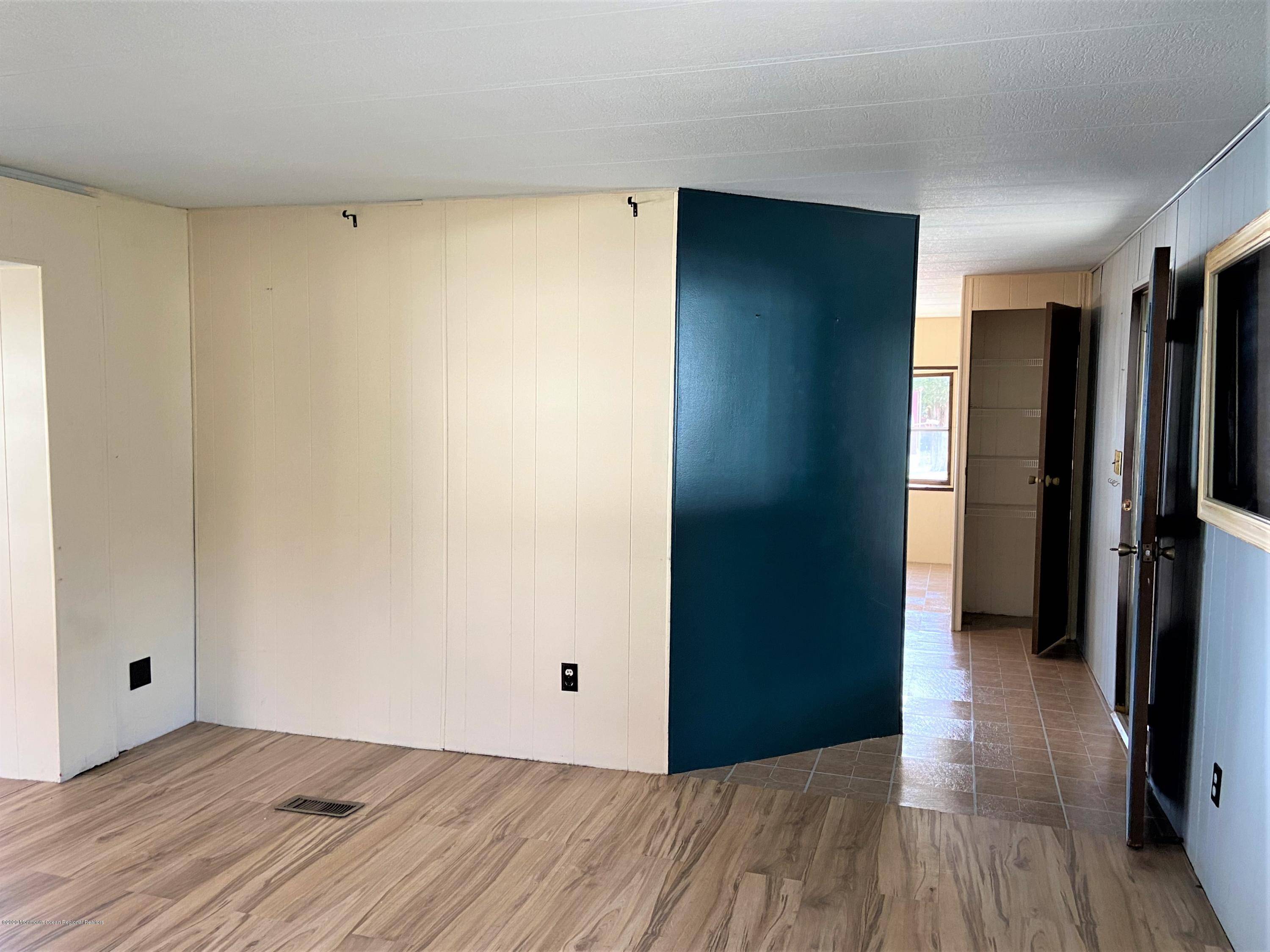 Jackson, NJ 08527,44 Douglas Drive