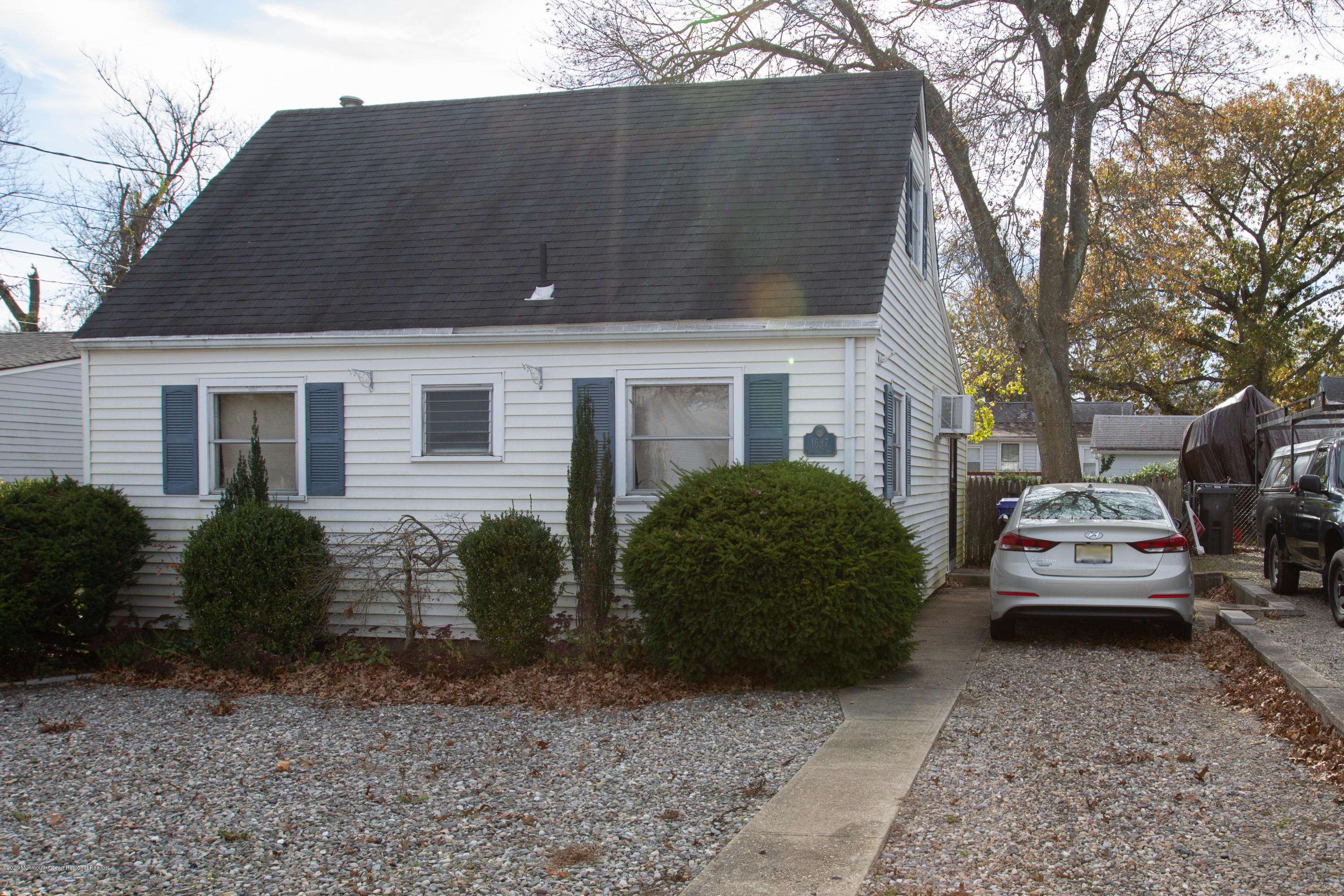 Toms River, NJ 08753,1637 Farragut Avenue