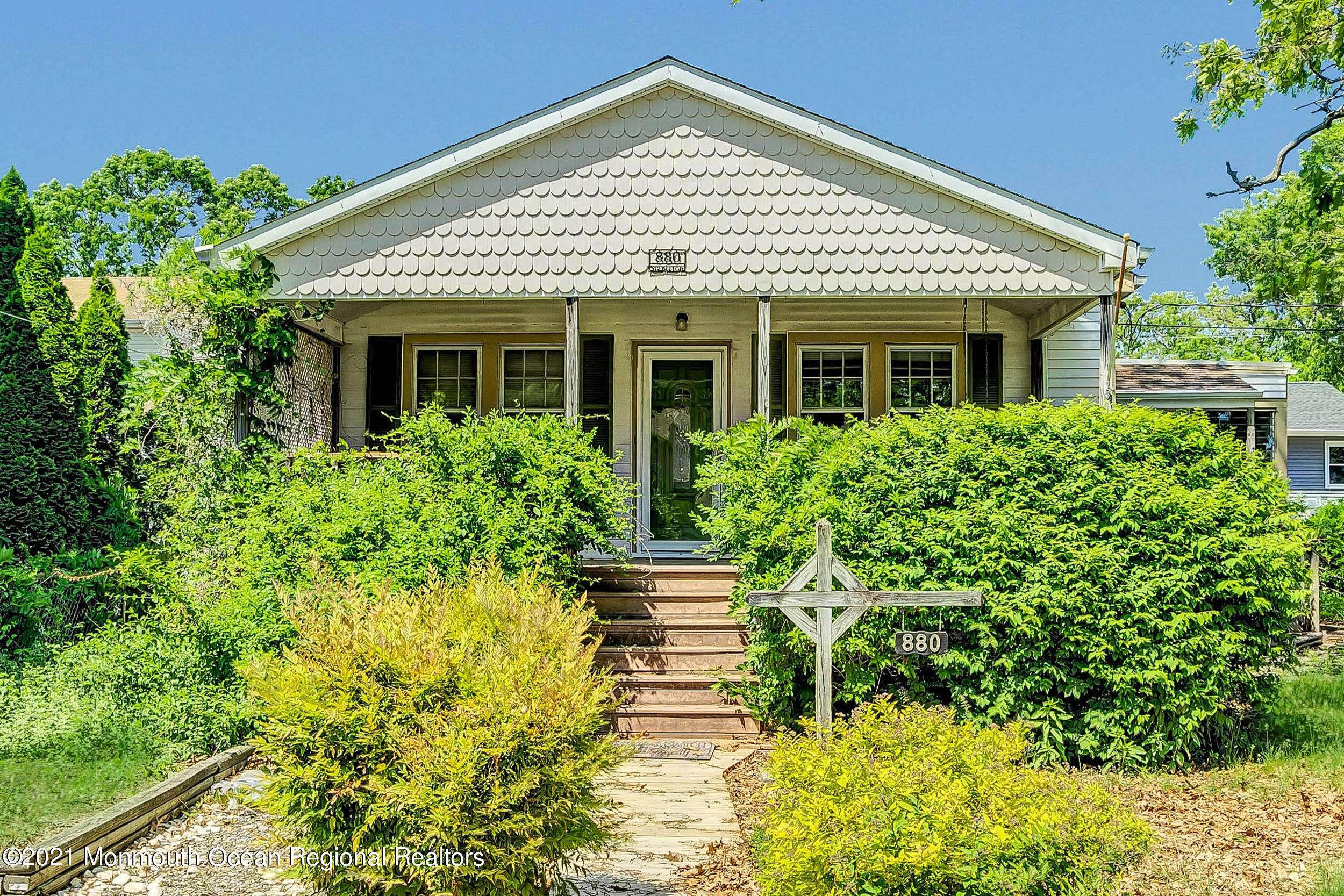 Brick, NJ 08723,880 Stapleton Avenue