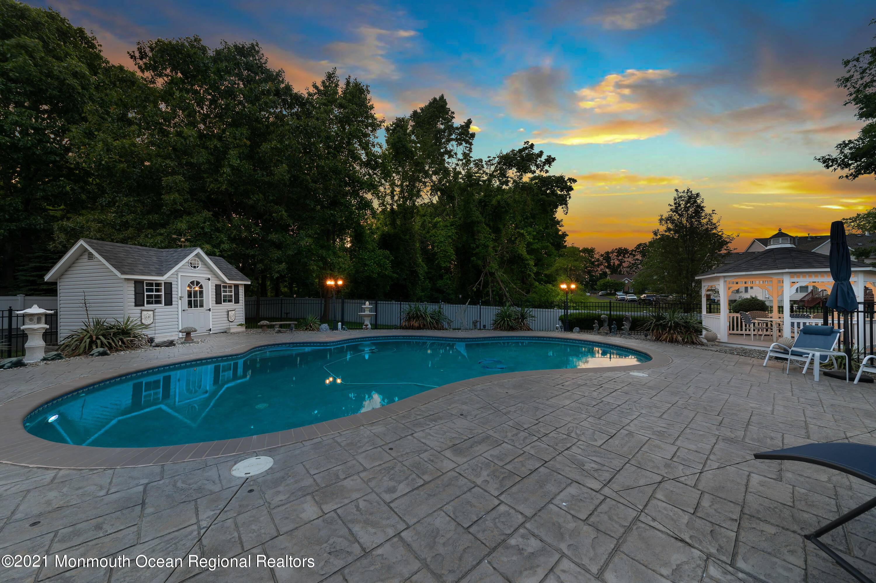 Manalapan, NJ 07726,2 Cozy Drive