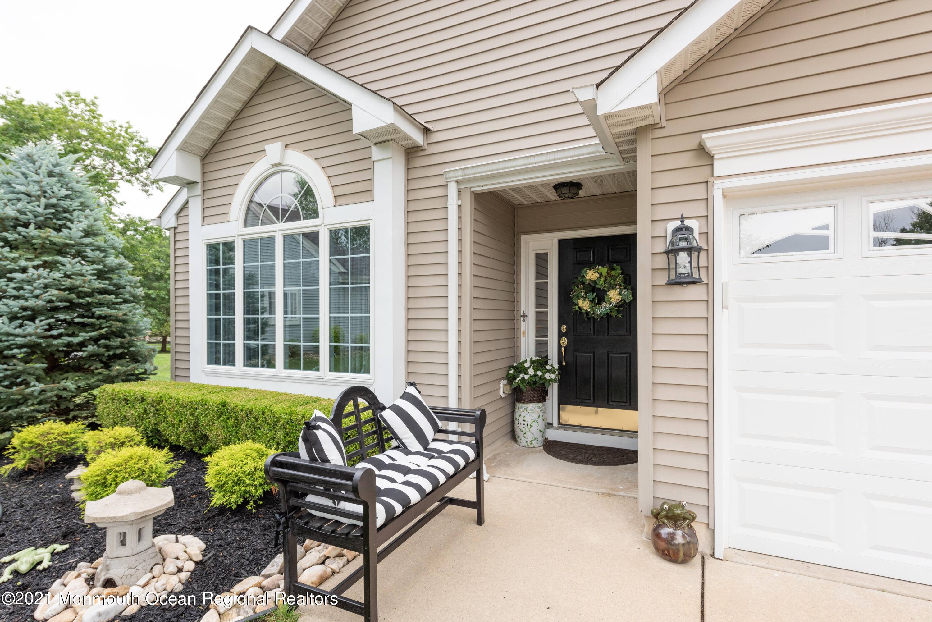 Jackson, NJ 08527,6 Congressional Road