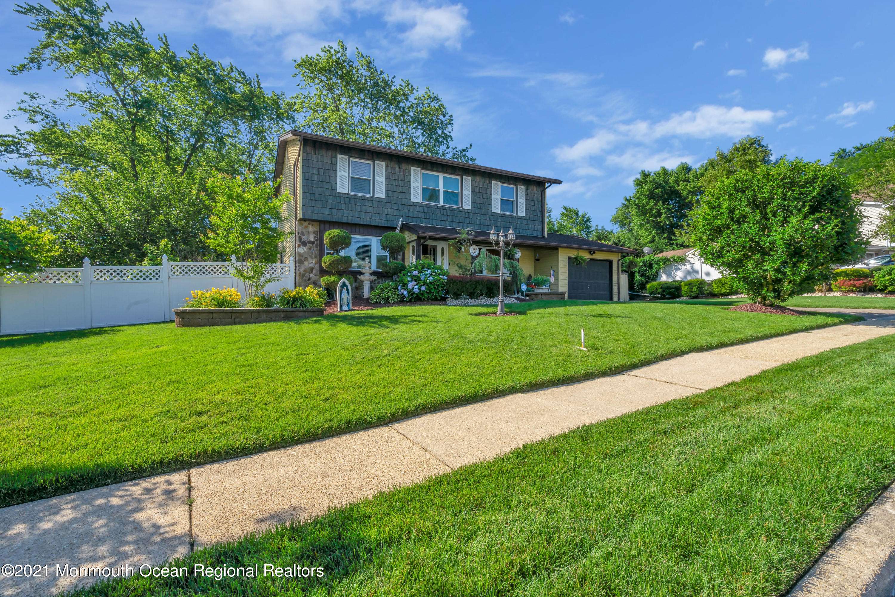 Jackson, NJ 08527,15 Wyoming Drive