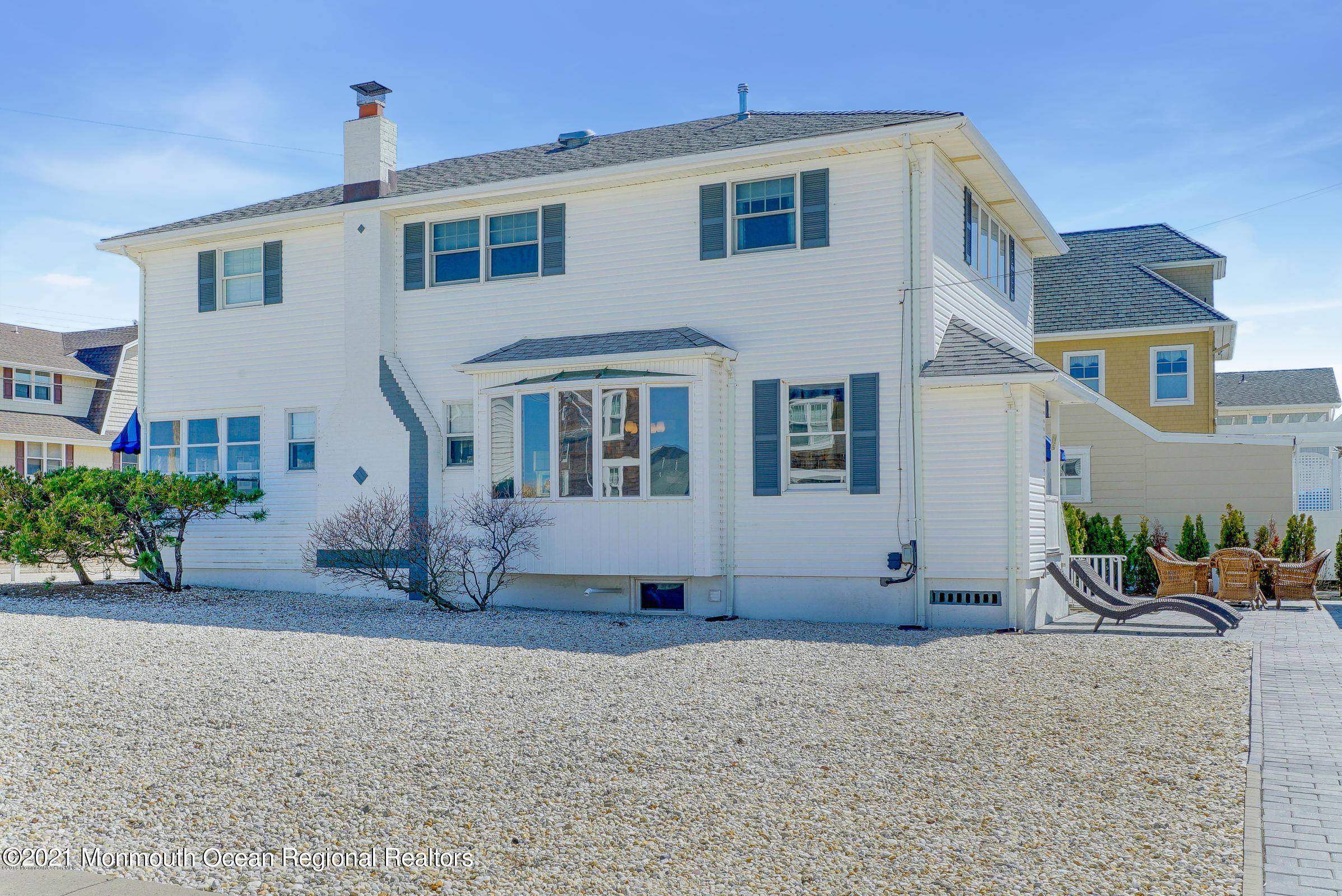 Mantoloking, NJ 08738,253 Sunset Lane