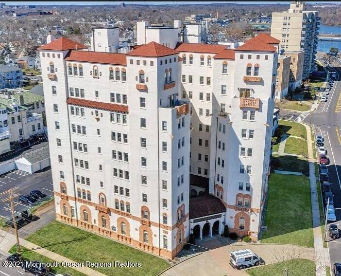 Asbury Park, NJ 07712,400 Deal Lake Drive #6F