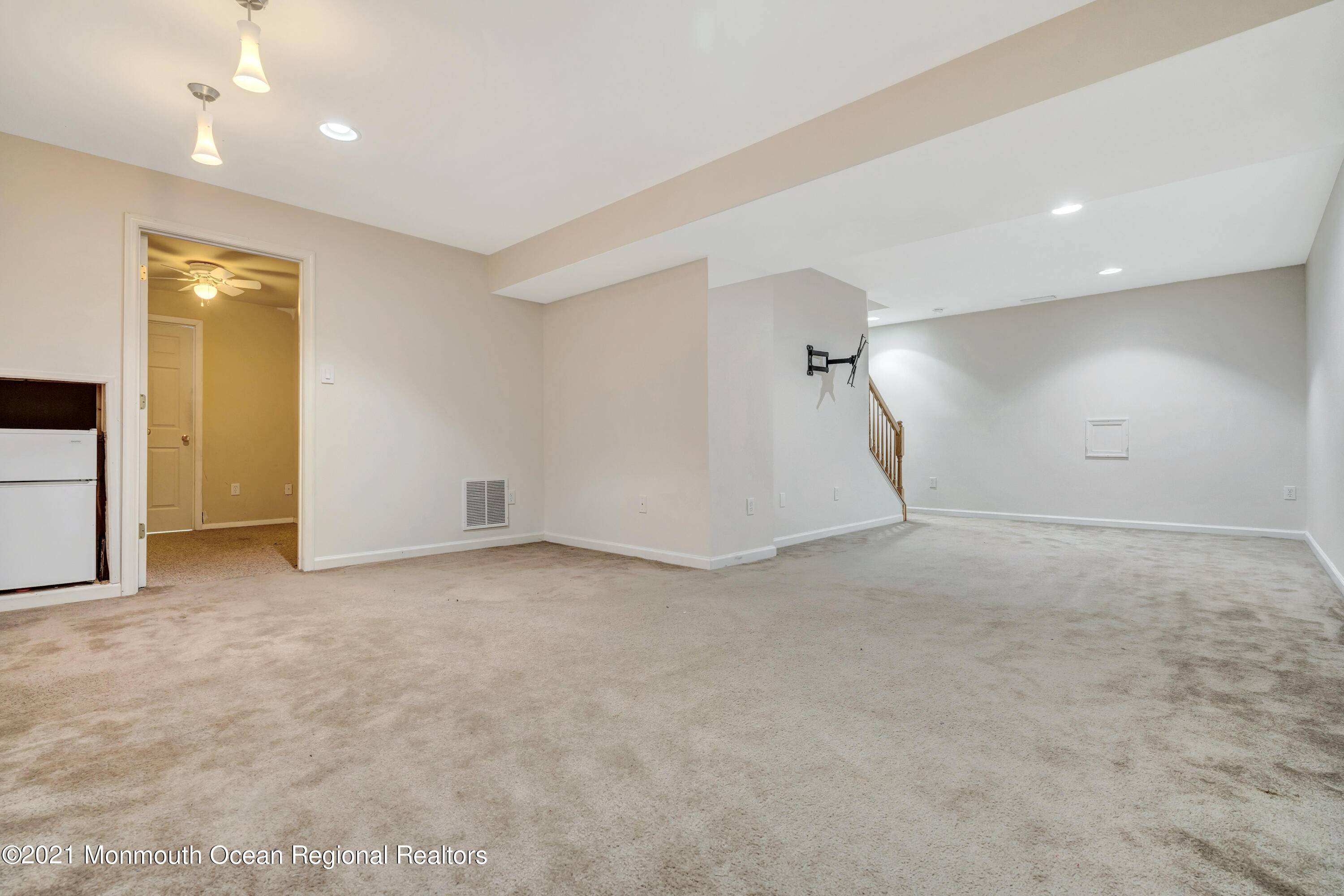 Bayville, NJ 08721,2 Foxmoor Lane