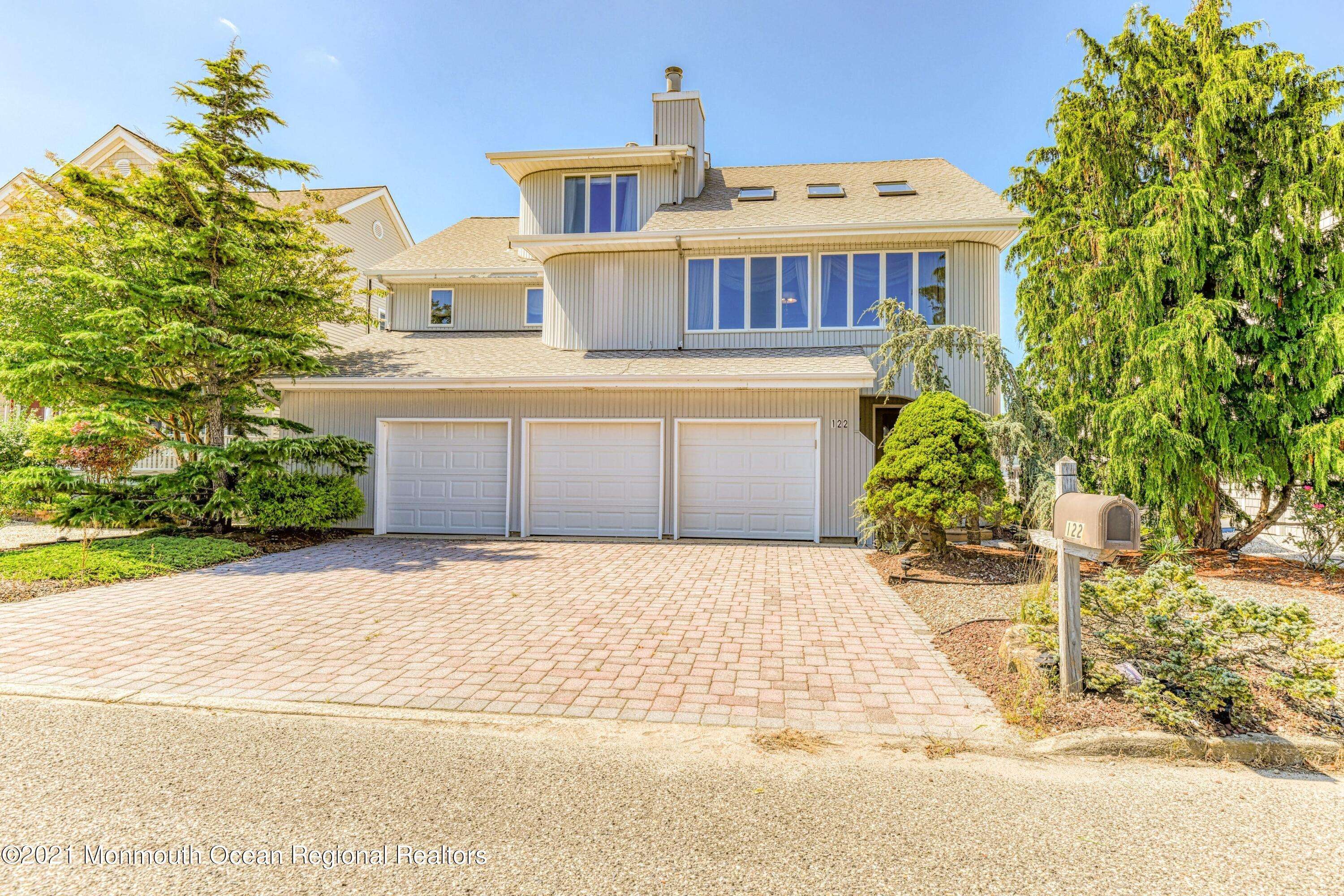 Barnegat, NJ 08005,122 Clifton Road