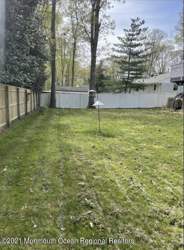 Oakhurst, NJ 07755,2 Phoenix Parkway