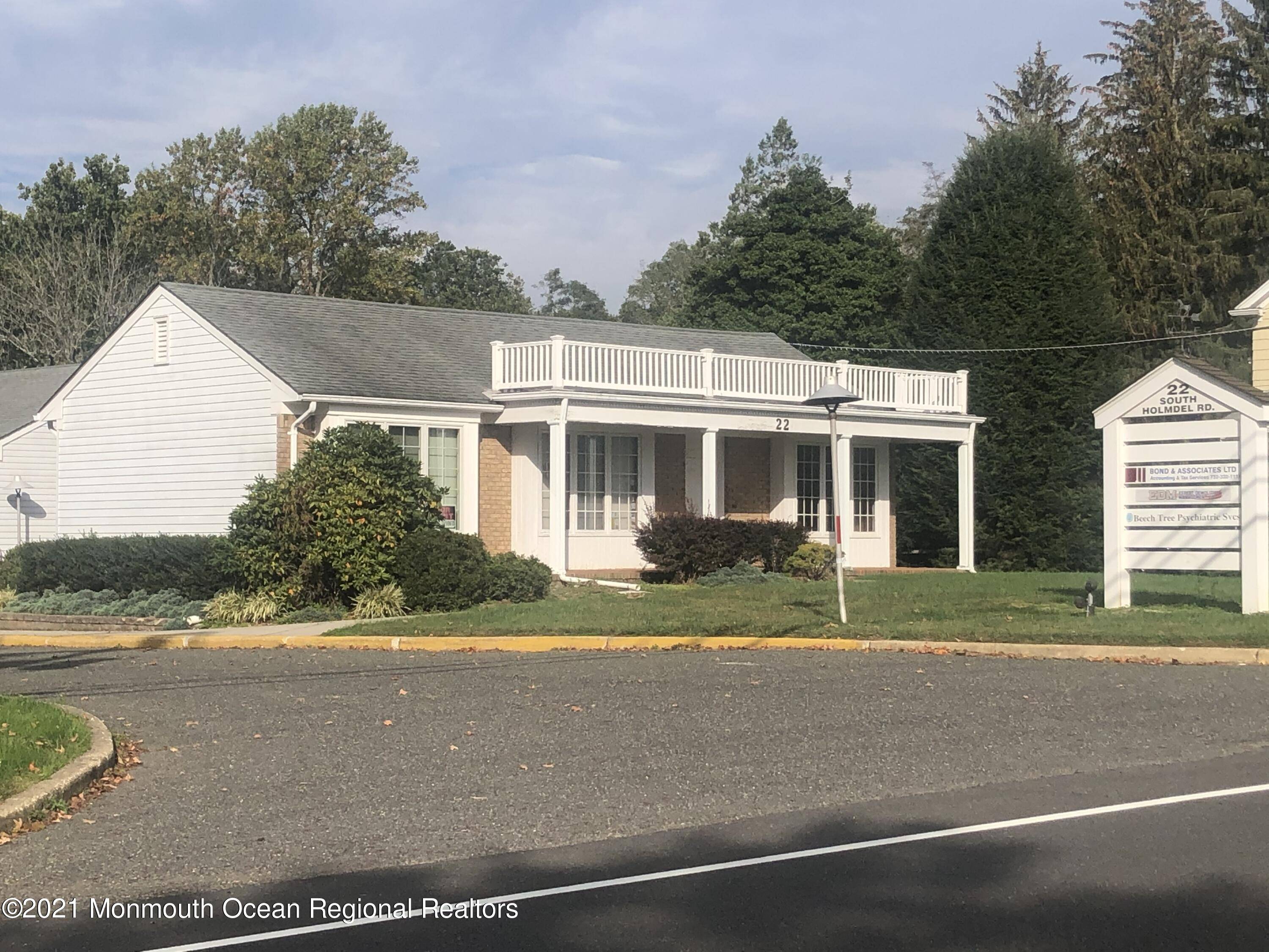Holmdel, NJ 07733,22 S Holmdel Road #1