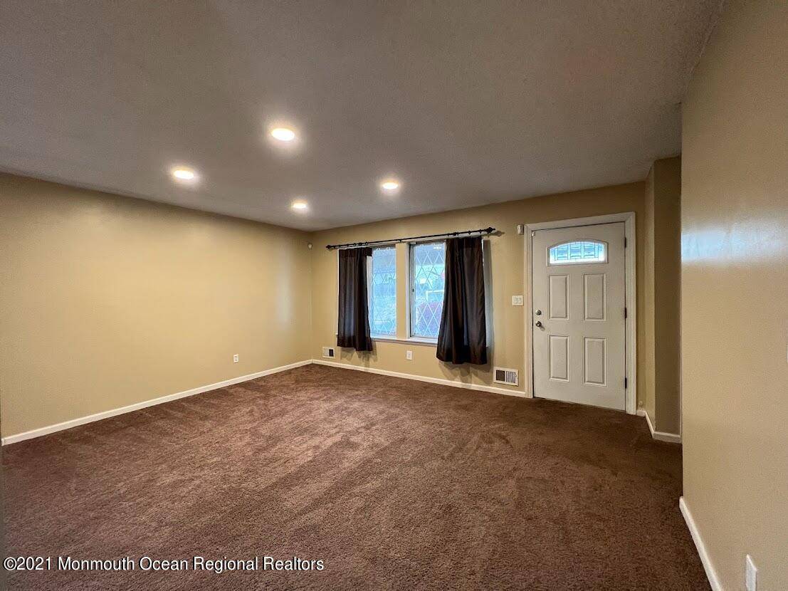 Barnegat, NJ 08005,60 Bowline Street