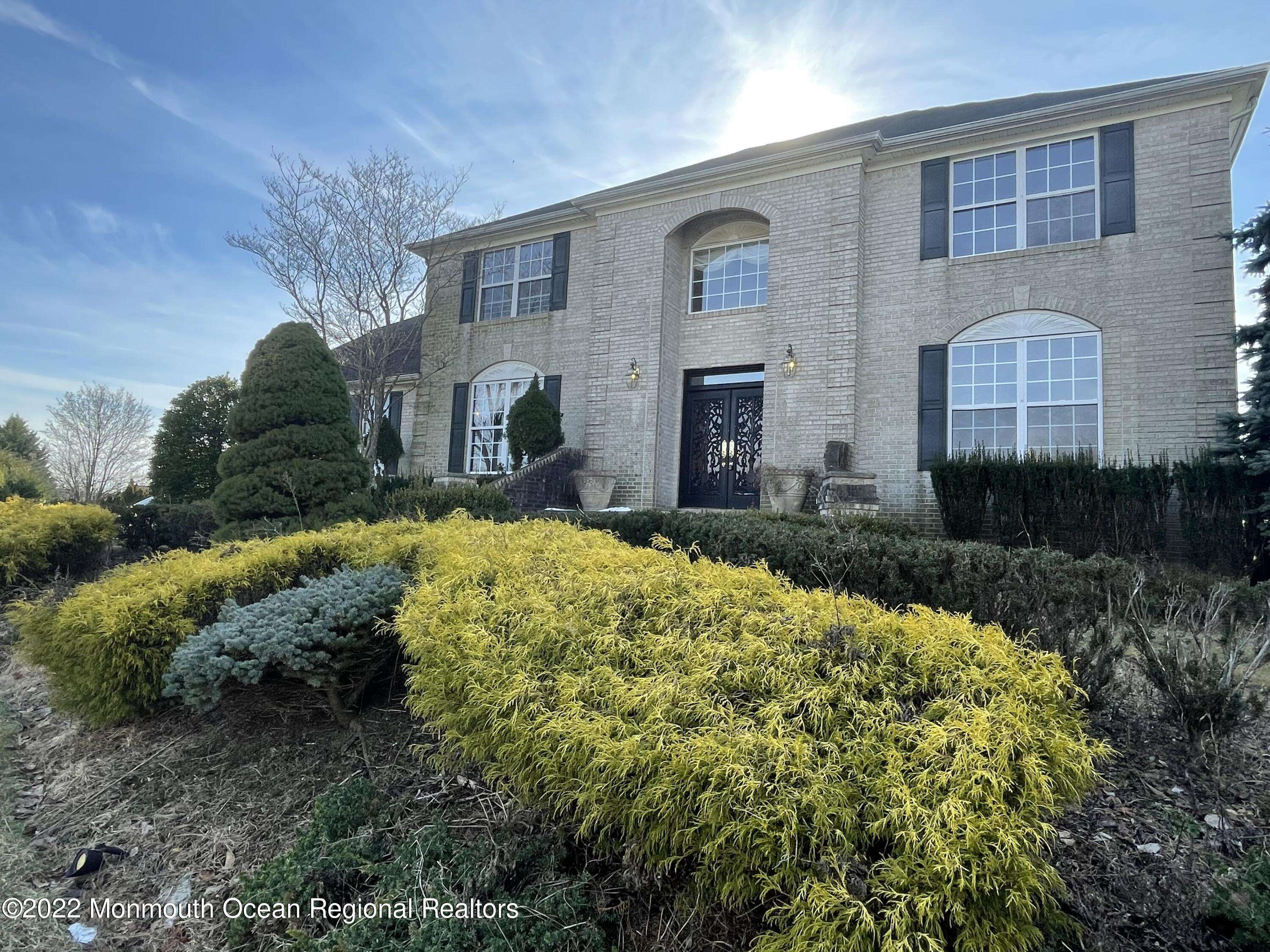 Marlboro, NJ 07746,2 Lowry Lane
