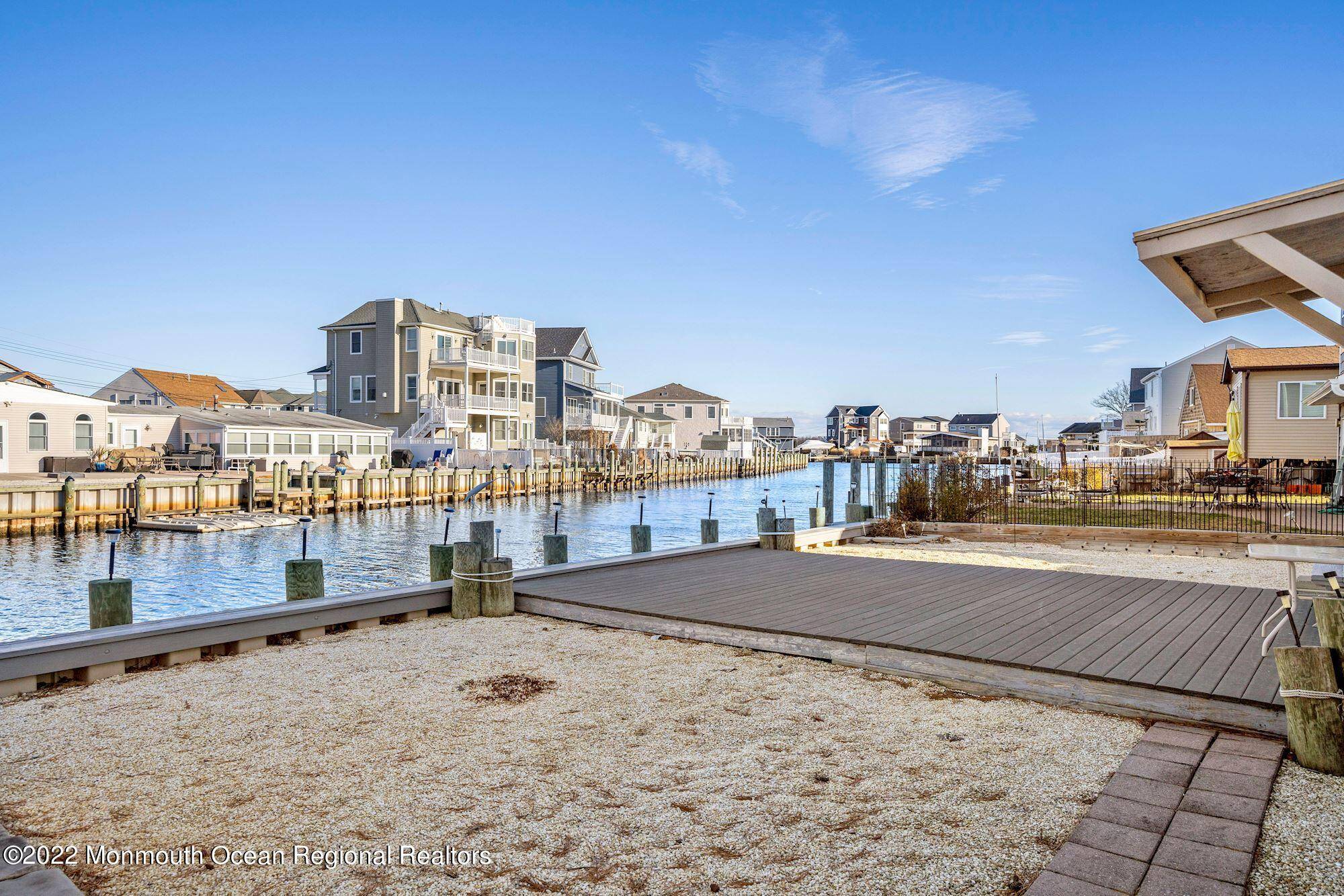 Lanoka Harbor, NJ 08734,916 Meadowlark Drive