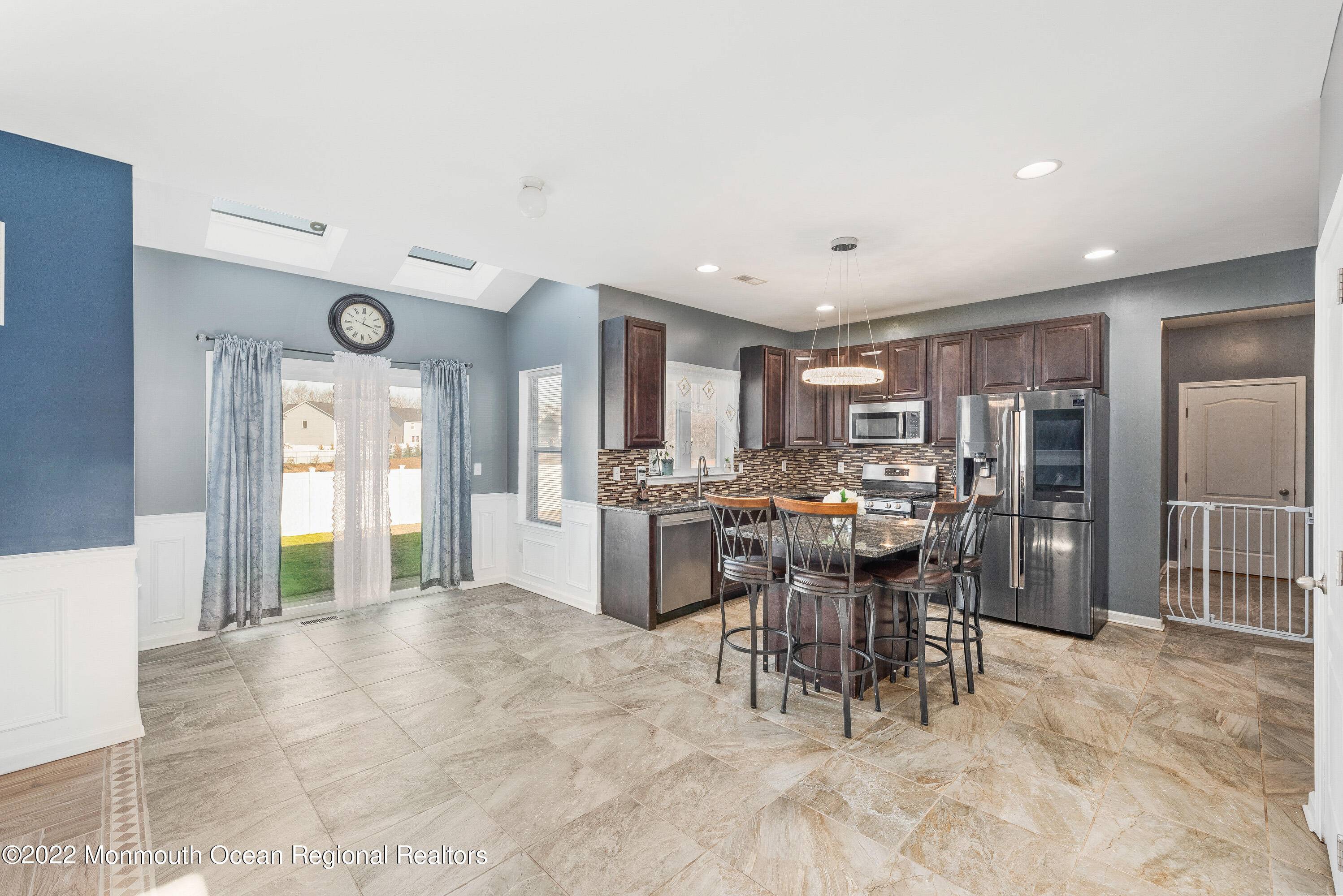 Bayville, NJ 08721,4 Bridle Path