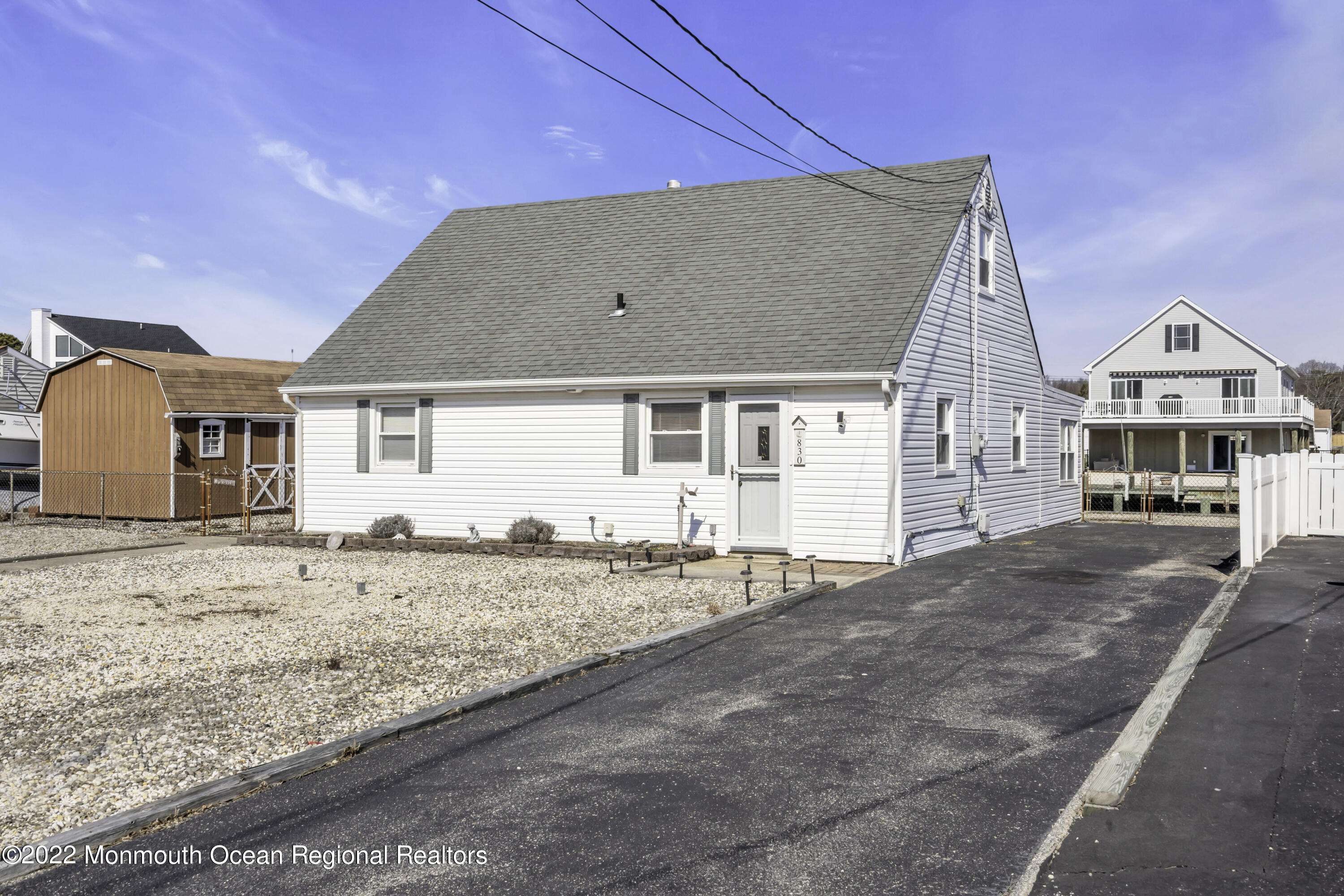 Lanoka Harbor, NJ 08734,830 Laurel Boulevard