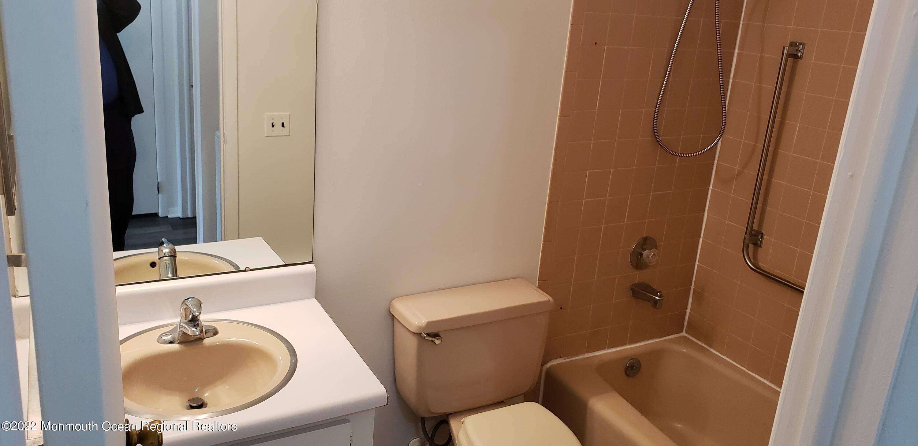 Whiting, NJ 08759,35 Independence Parkway #F