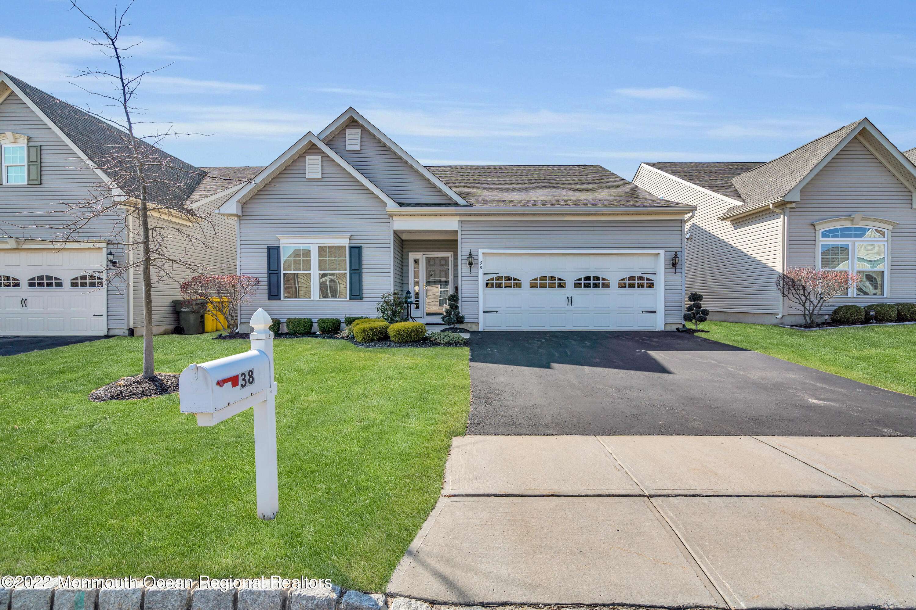 Lakewood, NJ 08701,38 Bay Hill Road