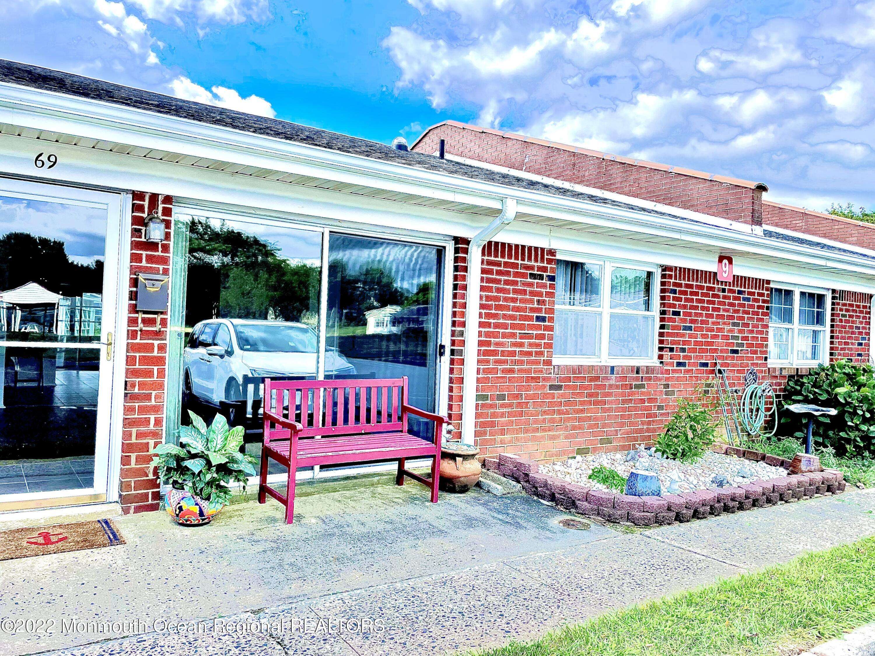 Brick, NJ 08724,69 River Edge Drive #43