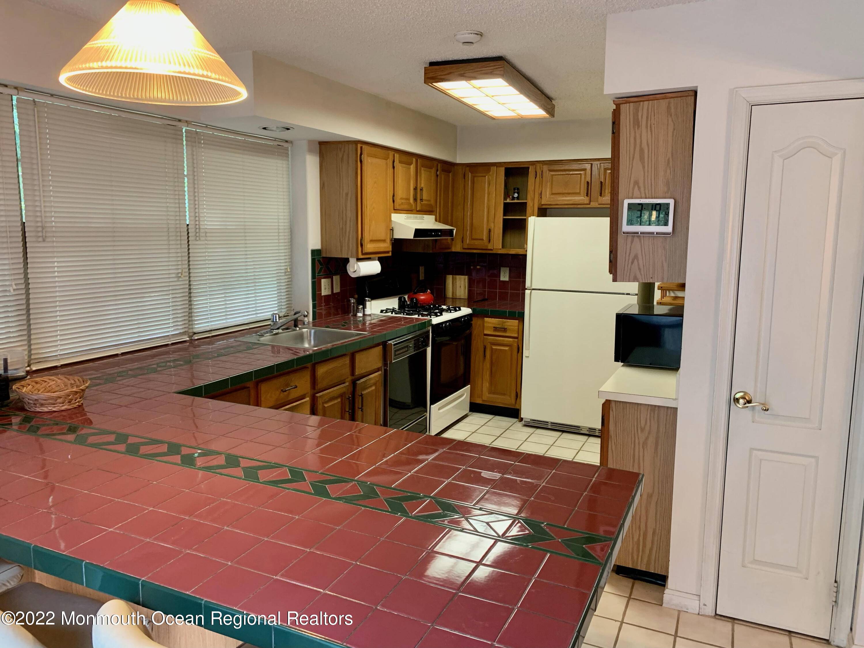 Jackson, NJ 08527,14 Tudor Court