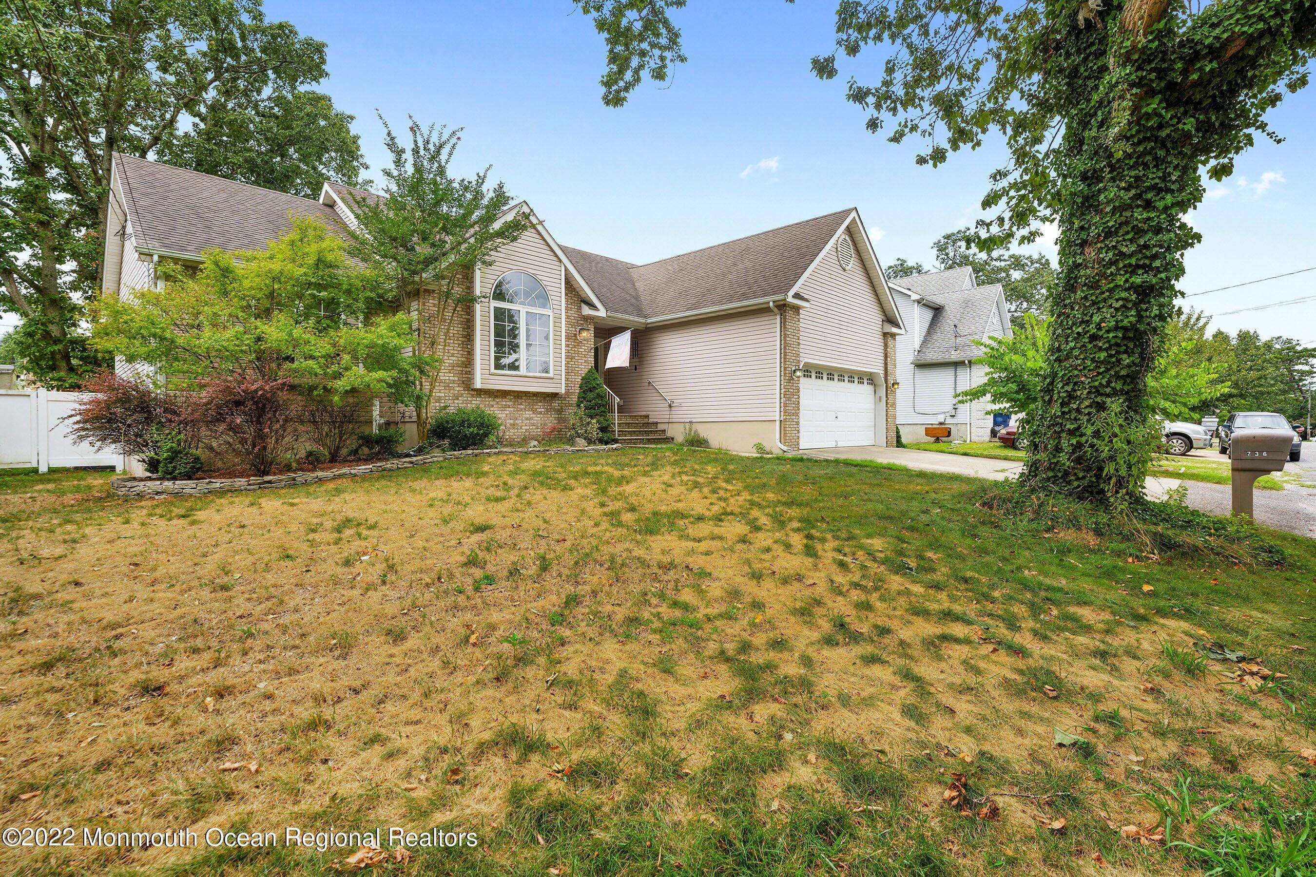 Beachwood, NJ 08722,736 Capstan Avenue