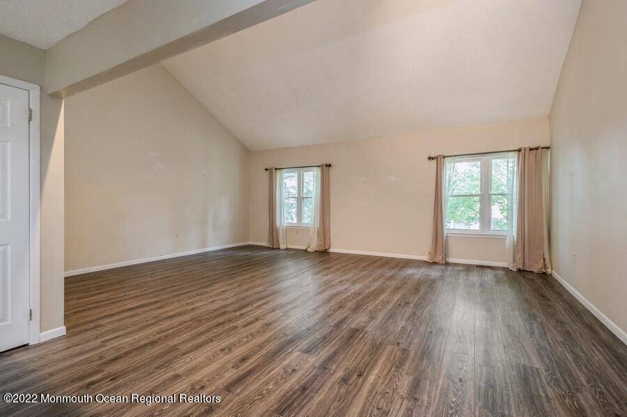 Englishtown, NJ 07726,306 Sunshine Court