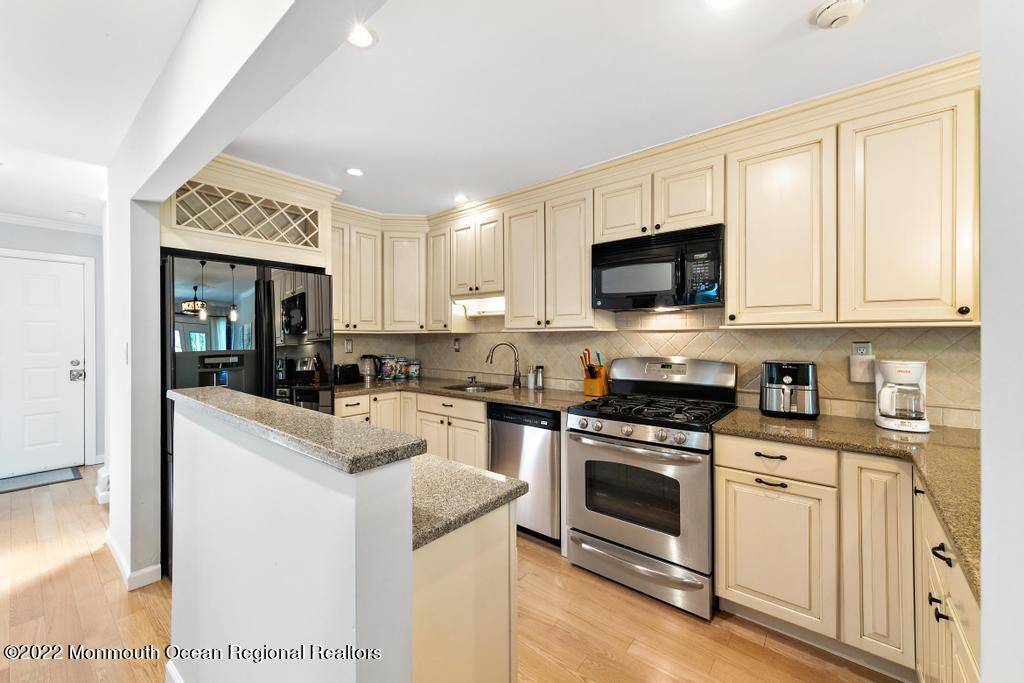 Long Branch, NJ 07740,274 Bath Avenue #24