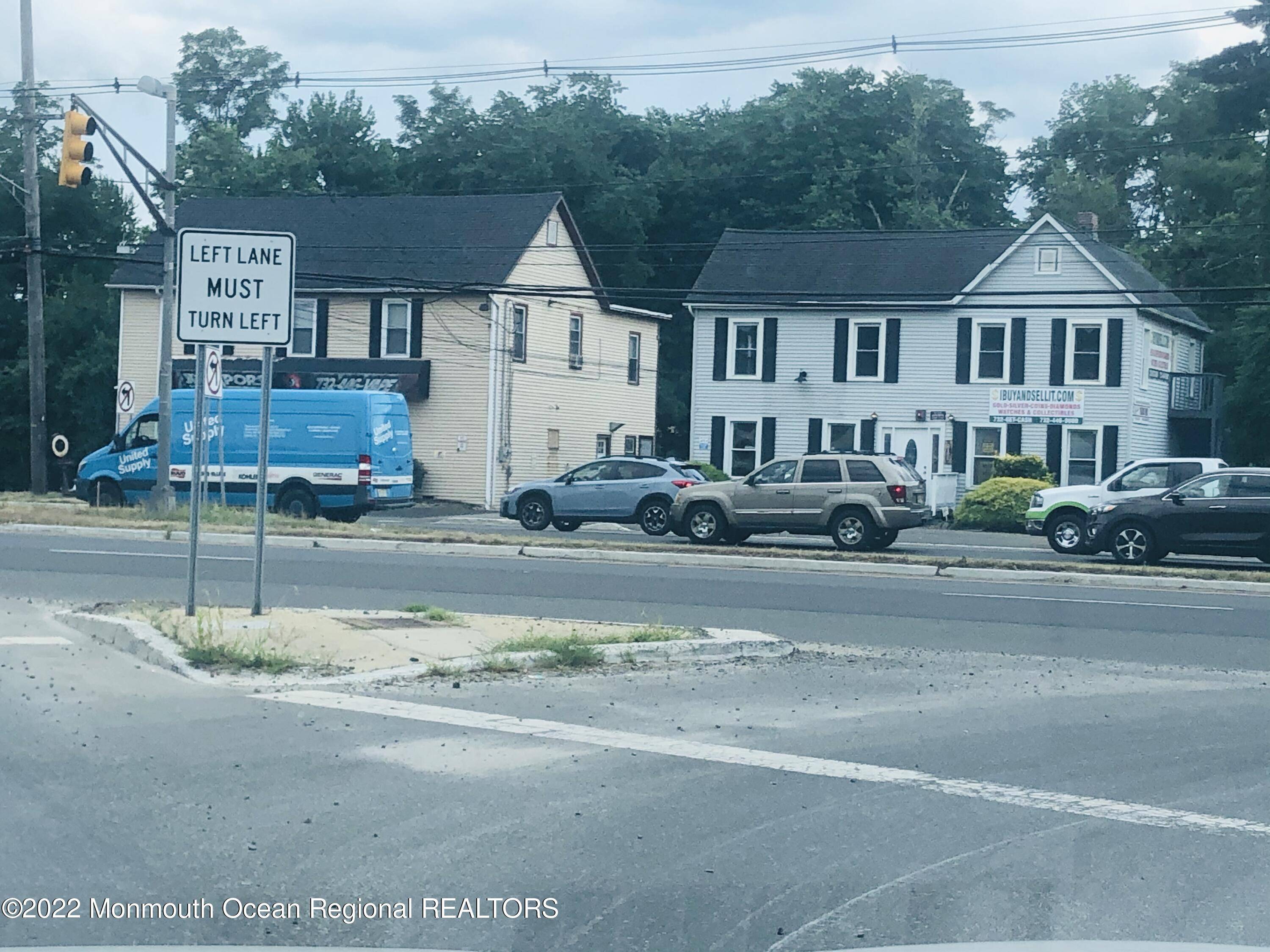 Millstone, NJ 08535,453 Route 33