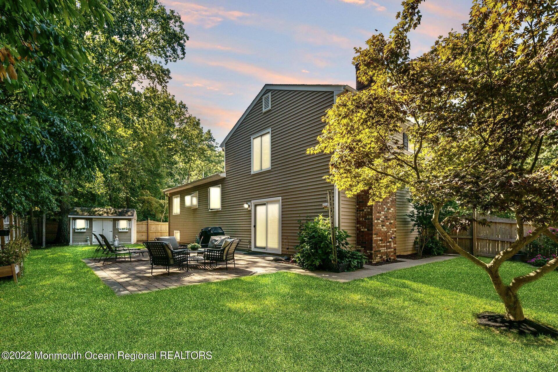 Howell, NJ 07731,21 James Hollow Court