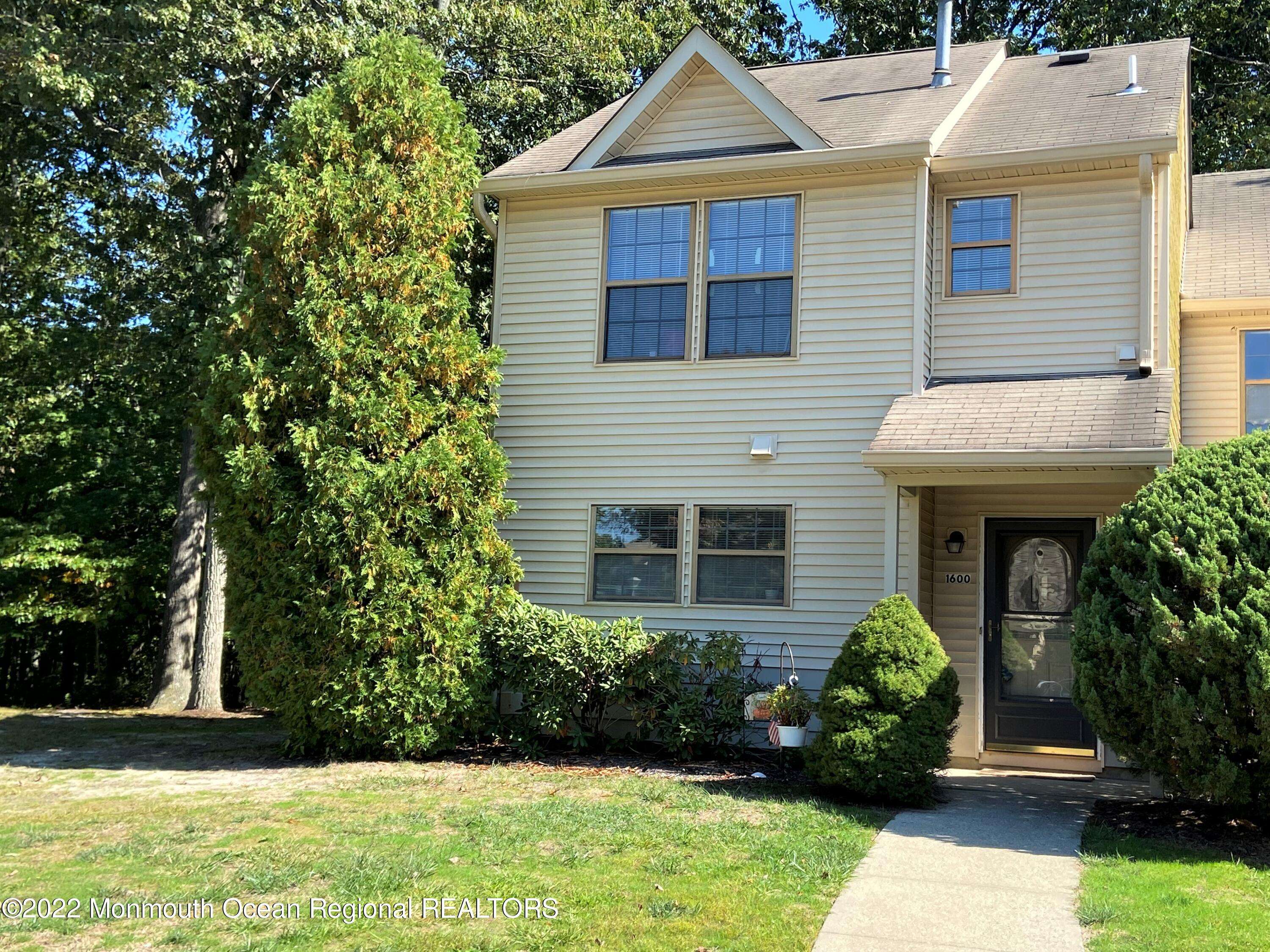 Jackson, NJ 08527,1600 Dahlia Court