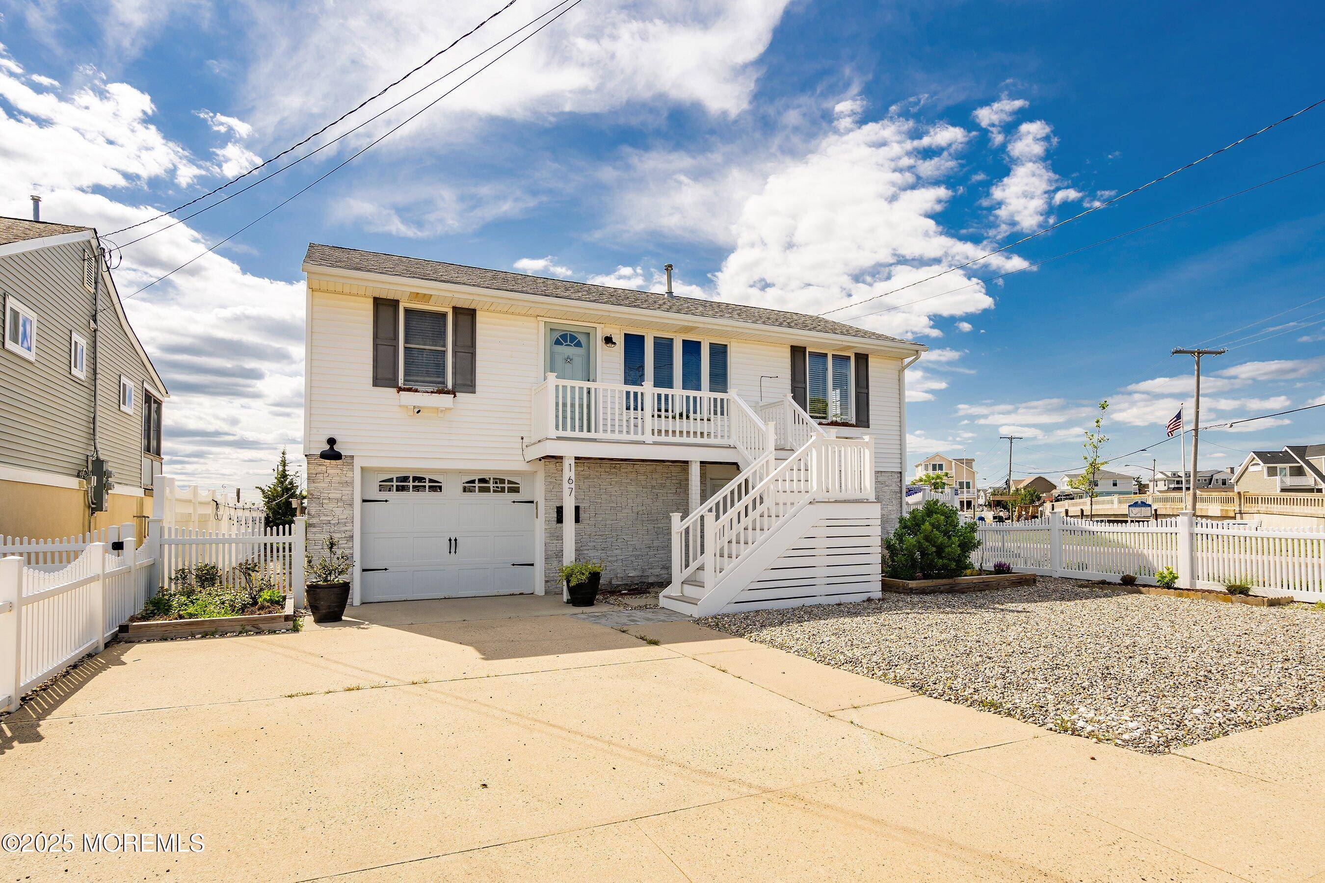 Manasquan, NJ 08736,167 4th Avenue
