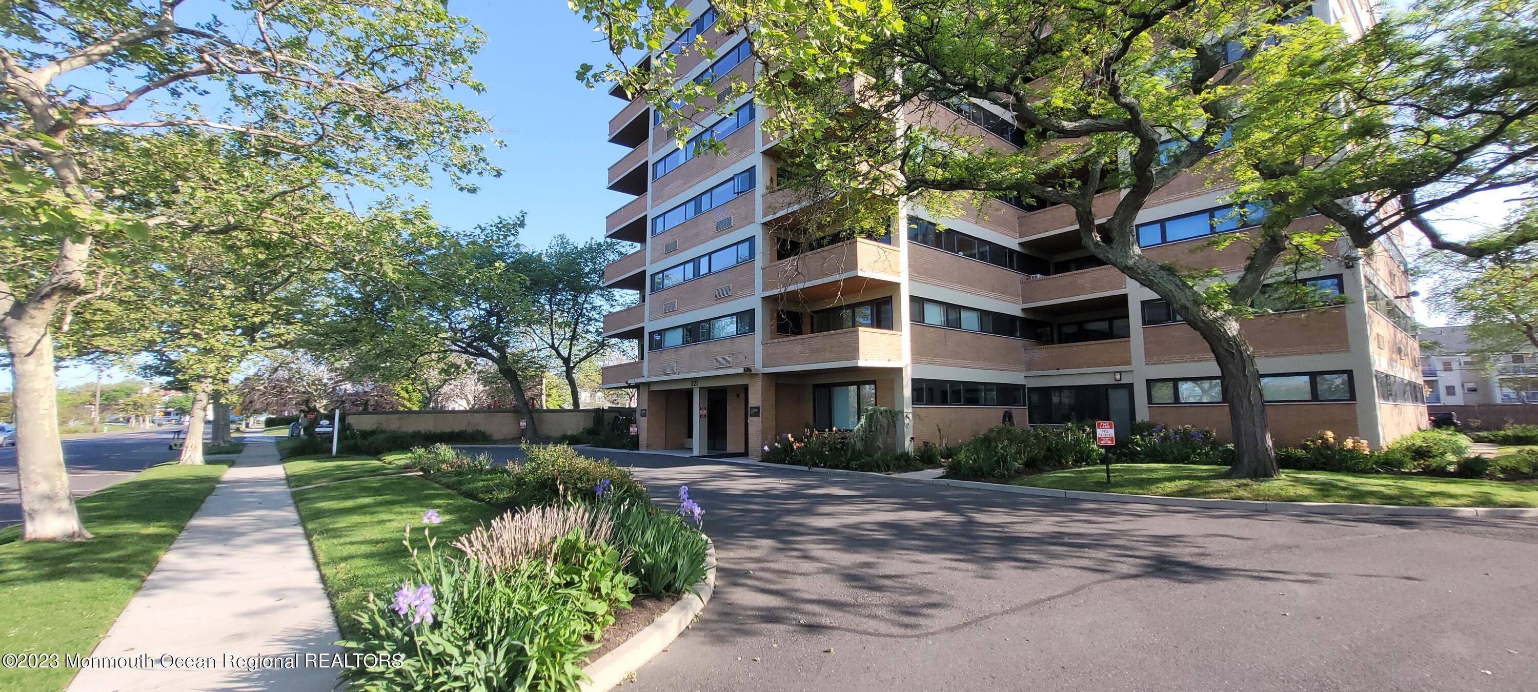 Asbury Park, NJ 07712,321 Sunset Avenue #5C