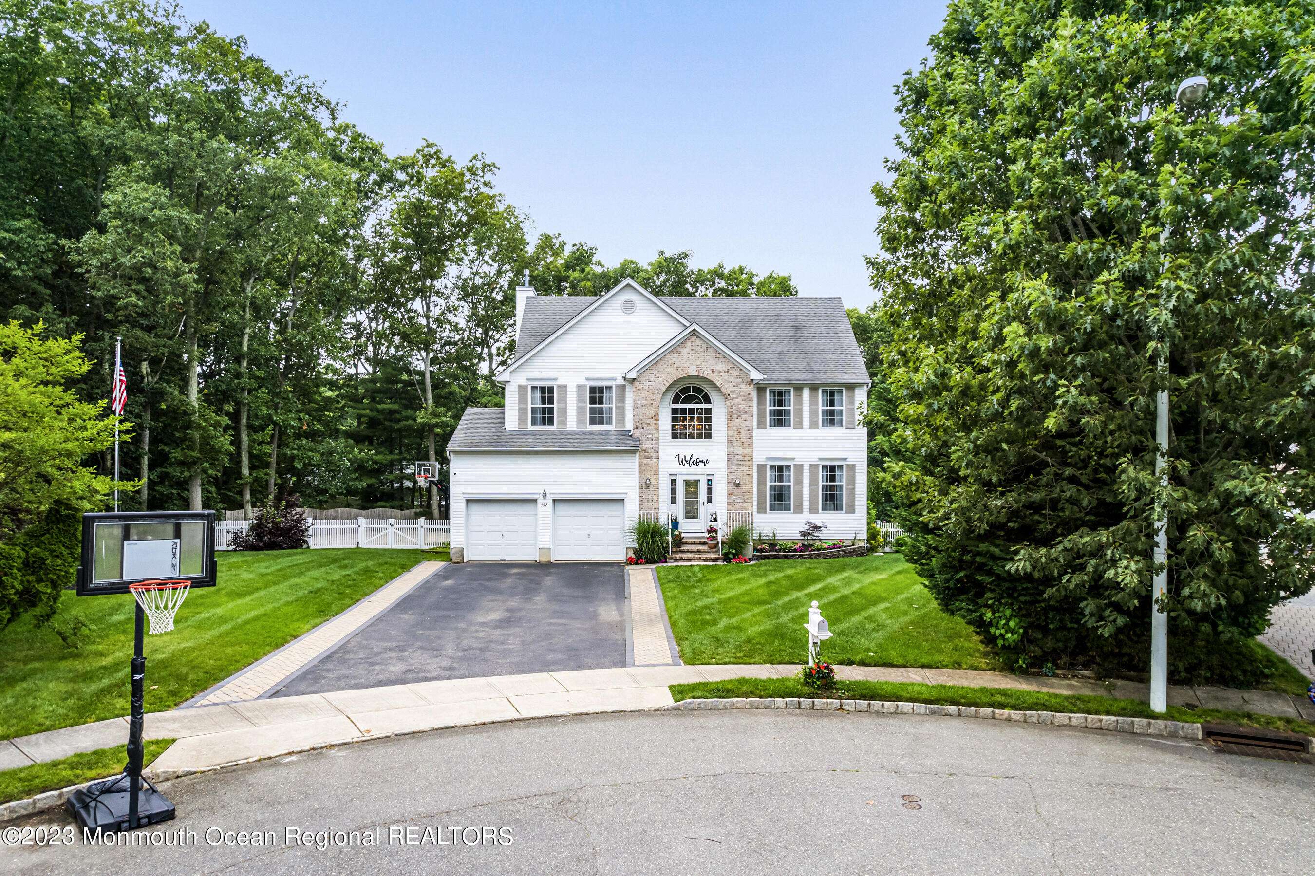 Toms River, NJ 08753,742 Spruce Hill Drive