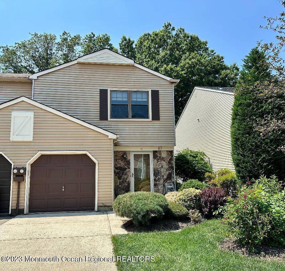 Matawan, NJ 07747,11 Knoll Court