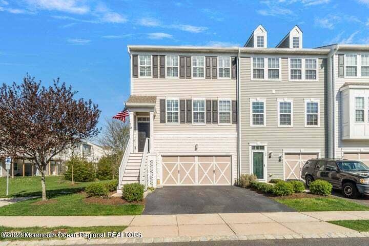 Eatontown, NJ 07724,126 Beacon Lane #701