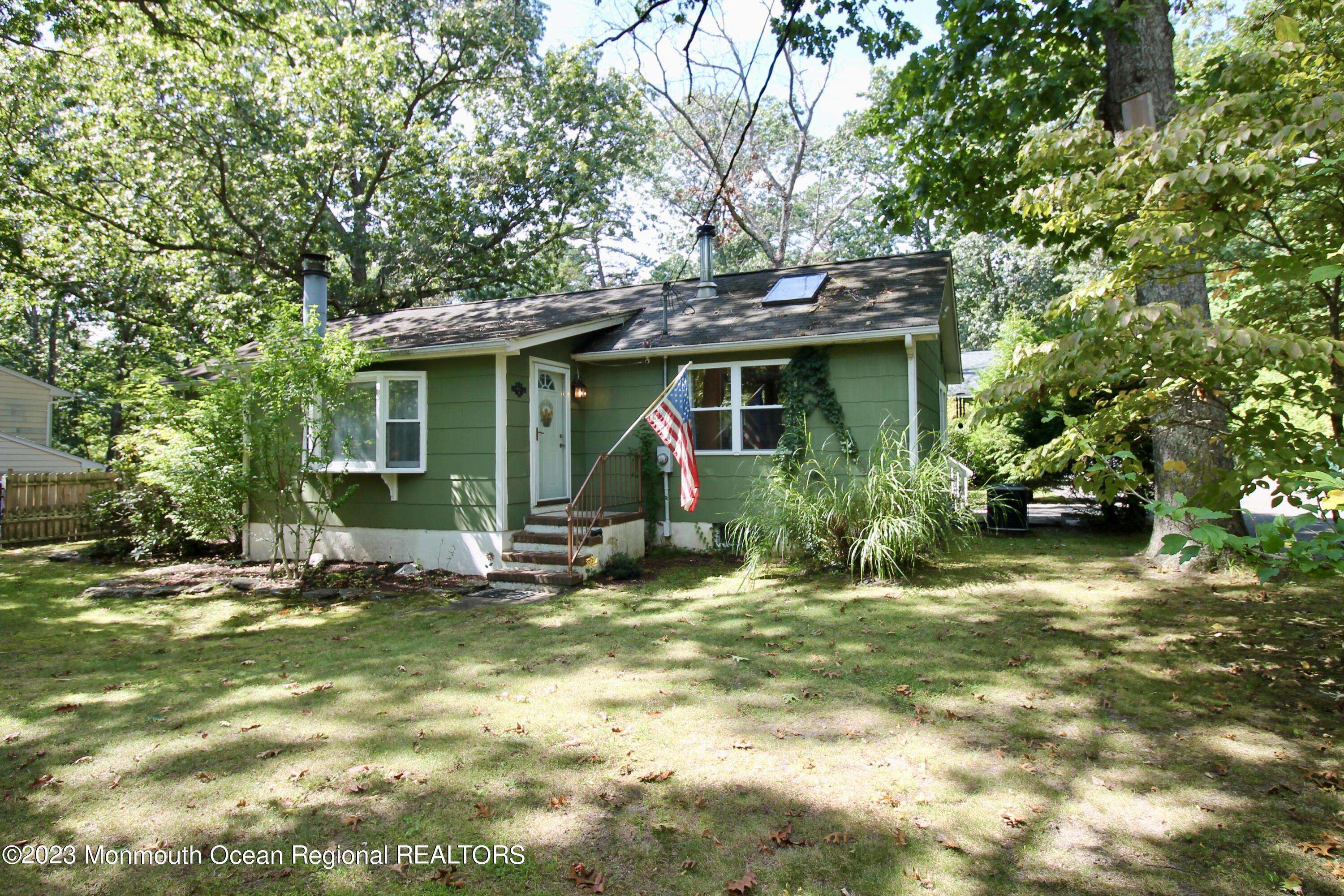 Jackson, NJ 08527,216 Lenape Trail