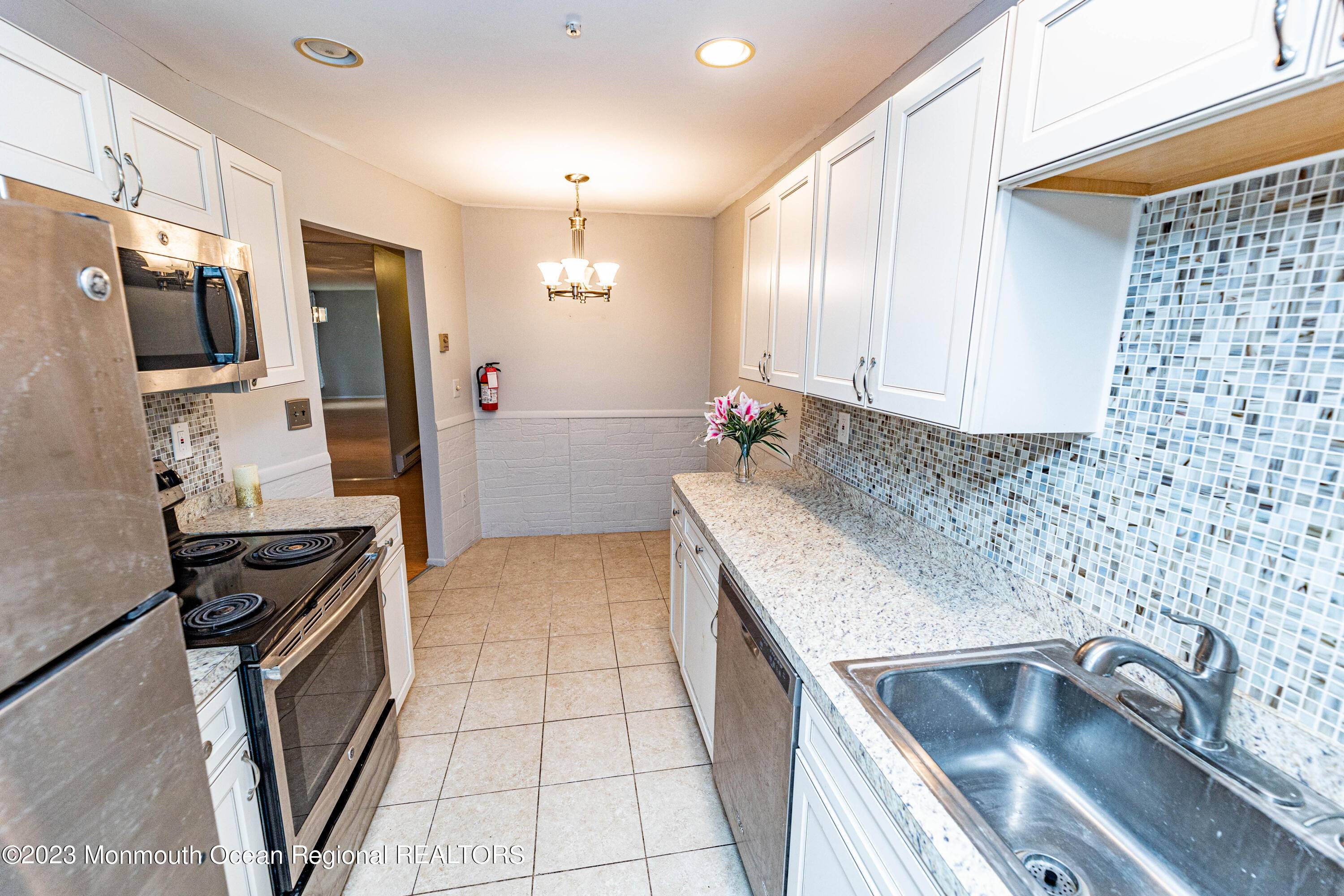 Manalapan, NJ 07726,122 Amberly Drive #J