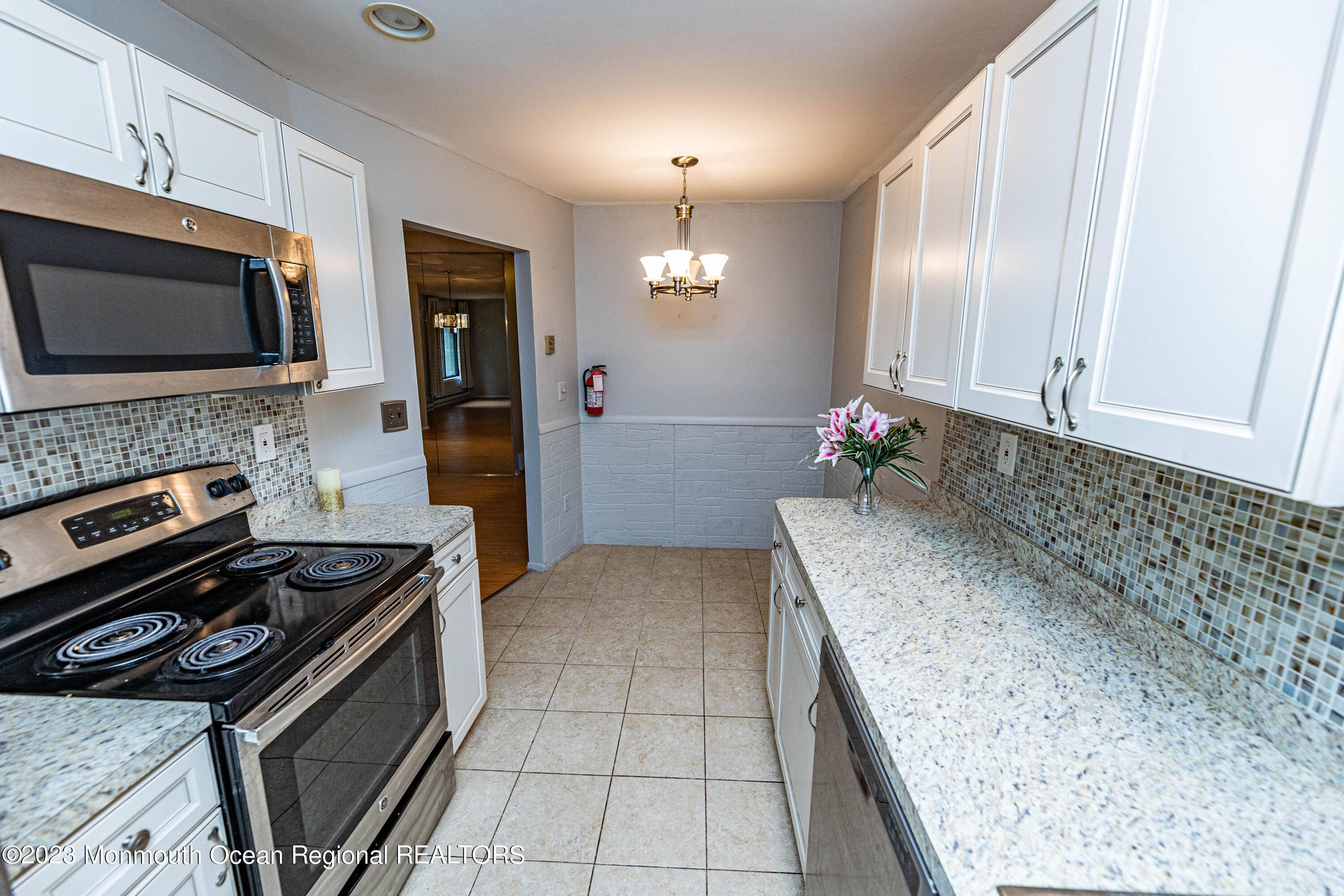 Manalapan, NJ 07726,122 Amberly Drive #J