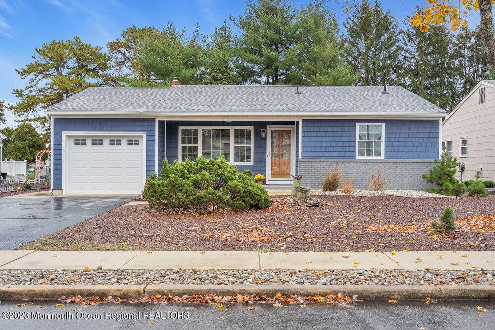 Toms River, NJ 08757,4 Nostrand Drive