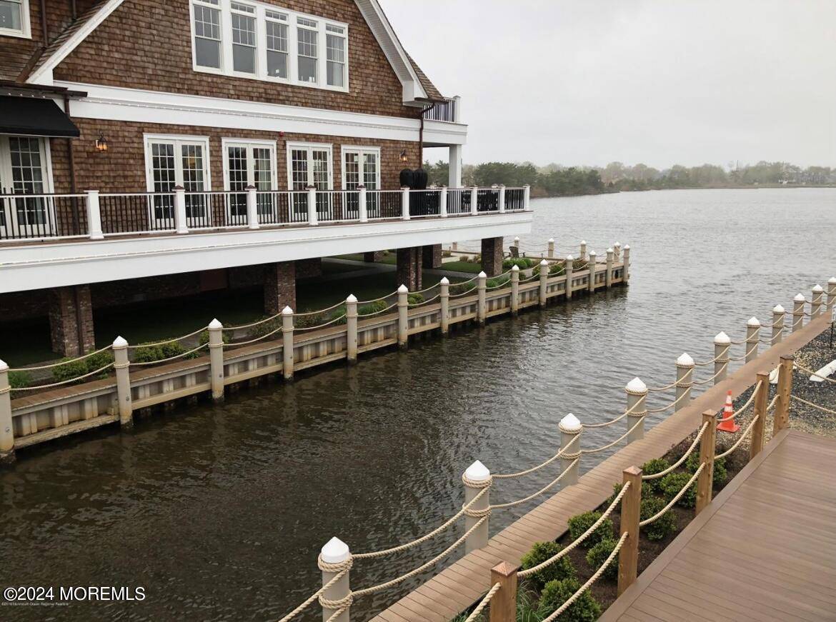 Bay Head, NJ 08742,64 Bridge Avenue