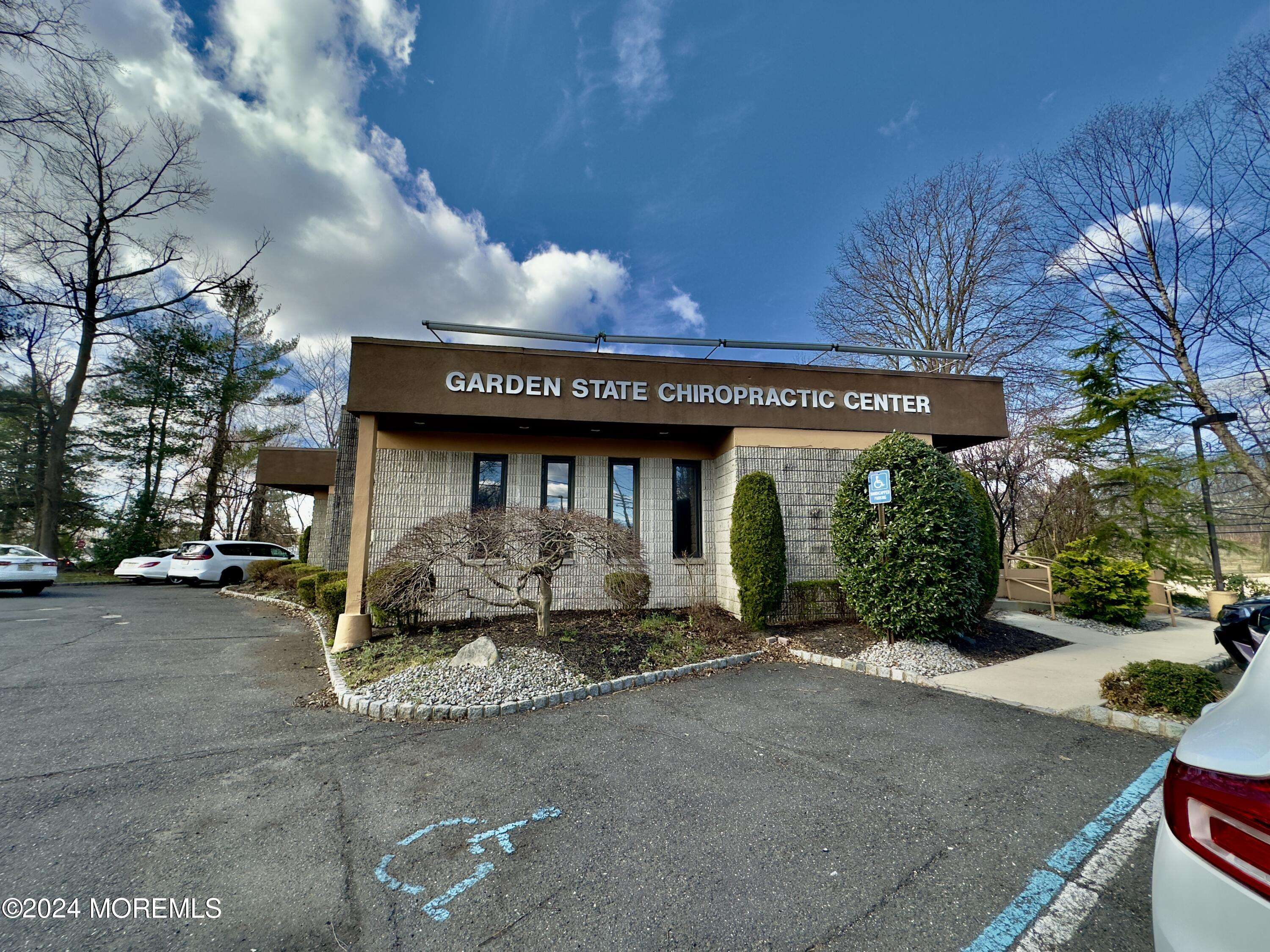 Manalapan, NJ 07726,711 Tennent Road