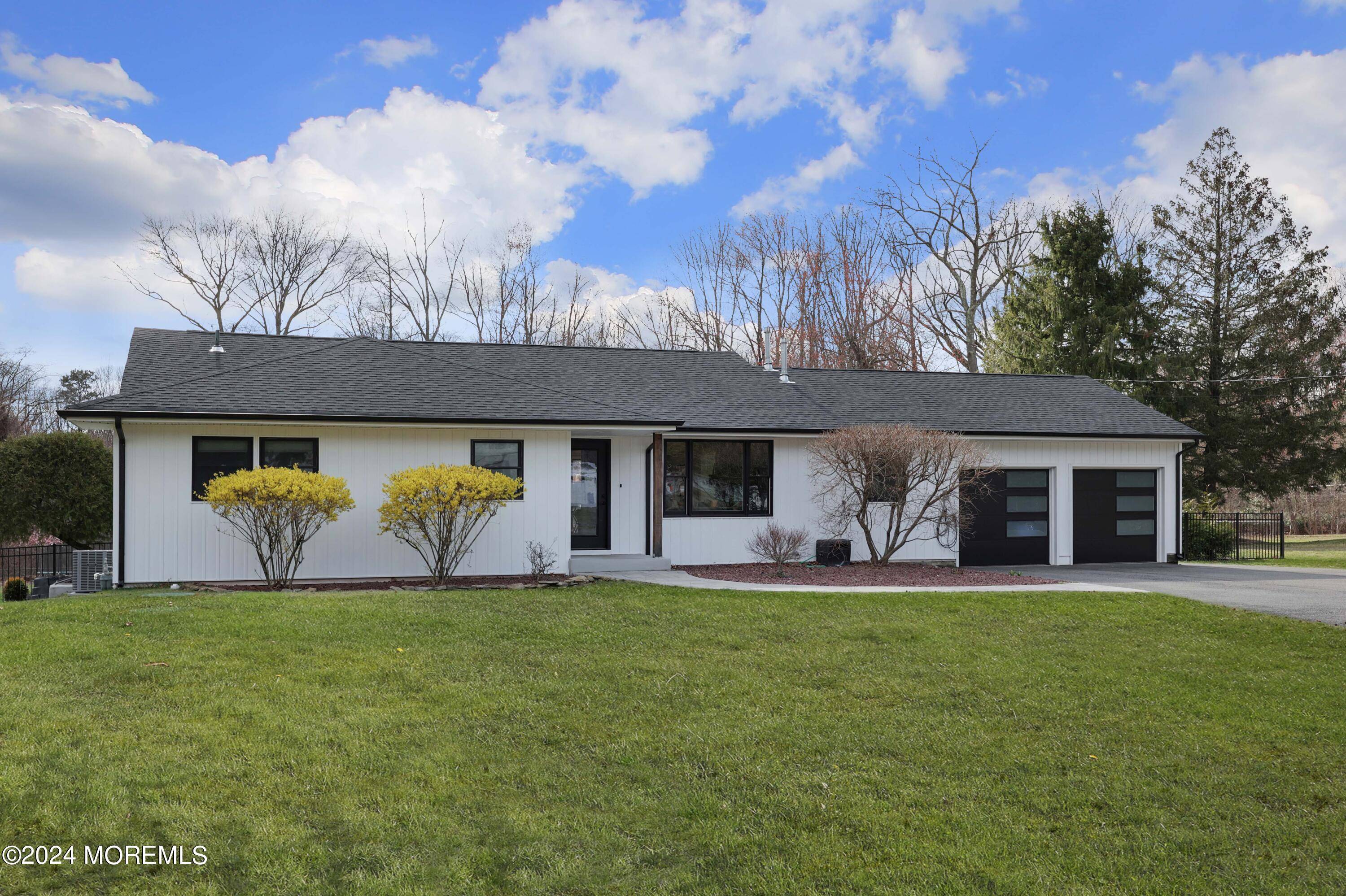 Morganville, NJ 07751,7 Bauers Lane