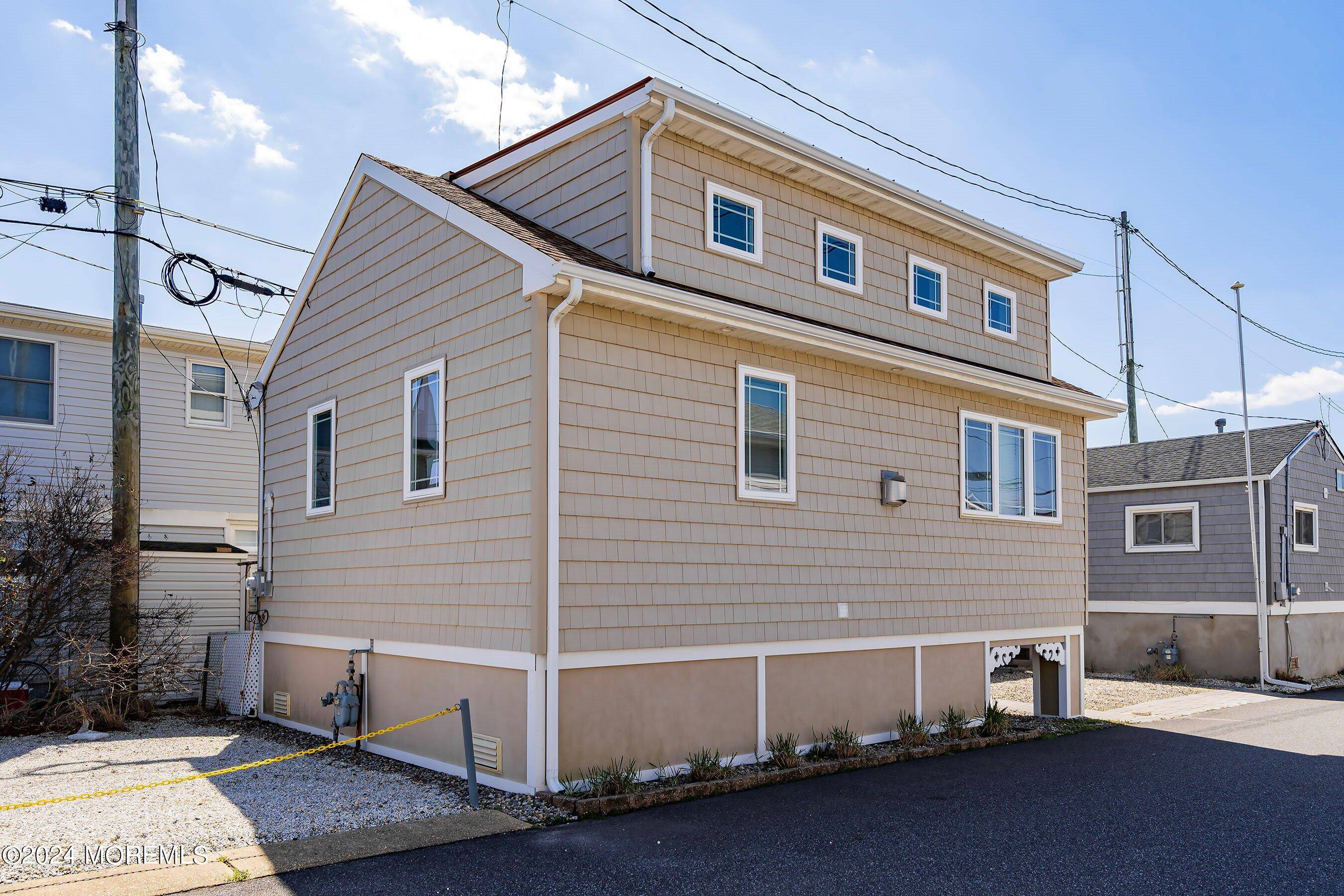 Lavallette, NJ 08735,23 E Sea Way