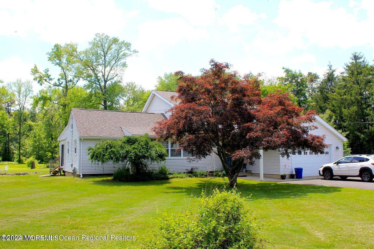 Howell, NJ 07731,150 Easy Street